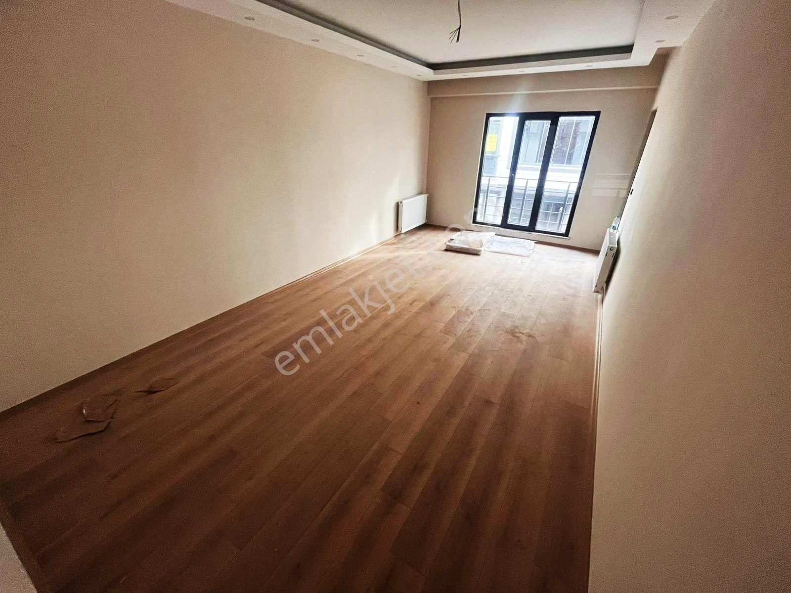 Yükselden Edremitte Sıfır K.mutfak Ebv.banyolu Öncephe 2+1 Satılık Daire - Görsel 3