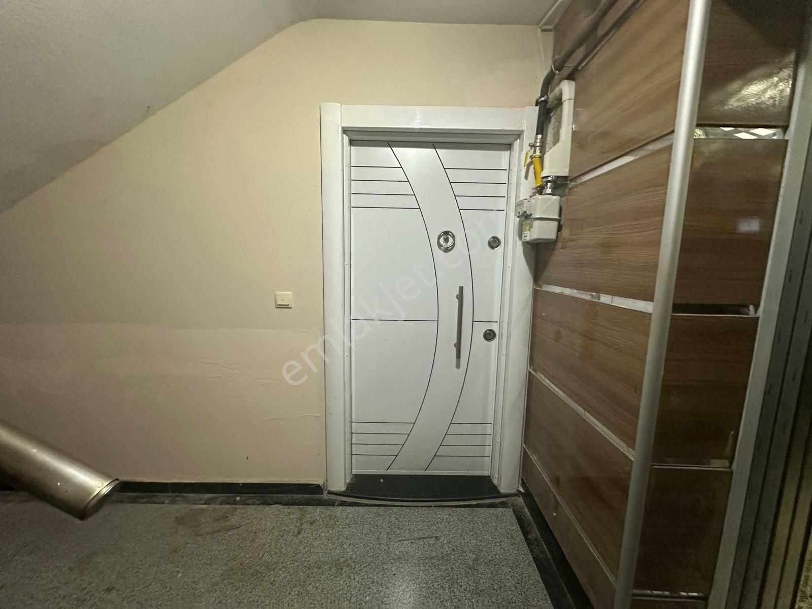 Gazipaşa Mahallesinde Satılık 1+1 Bahçeli Dublex Daire - Görsel 7