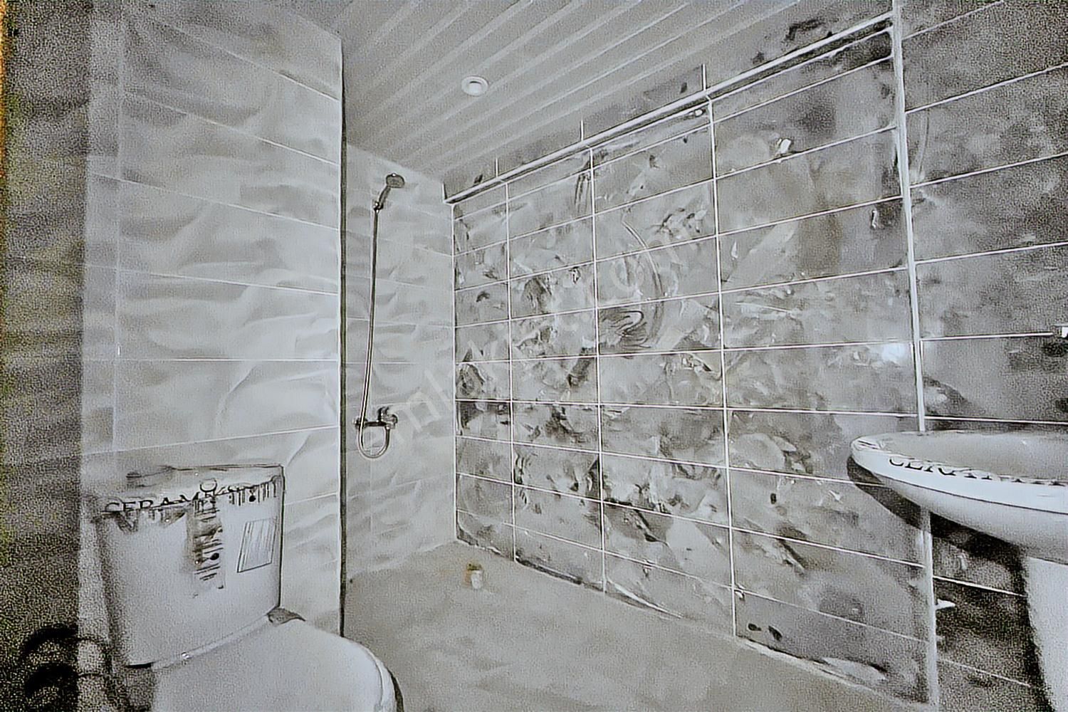 Karakaya Mahallesi'de Sıfır Yapılı Ön Cepheli Ve Kök Tapulu Dair - Görsel 4