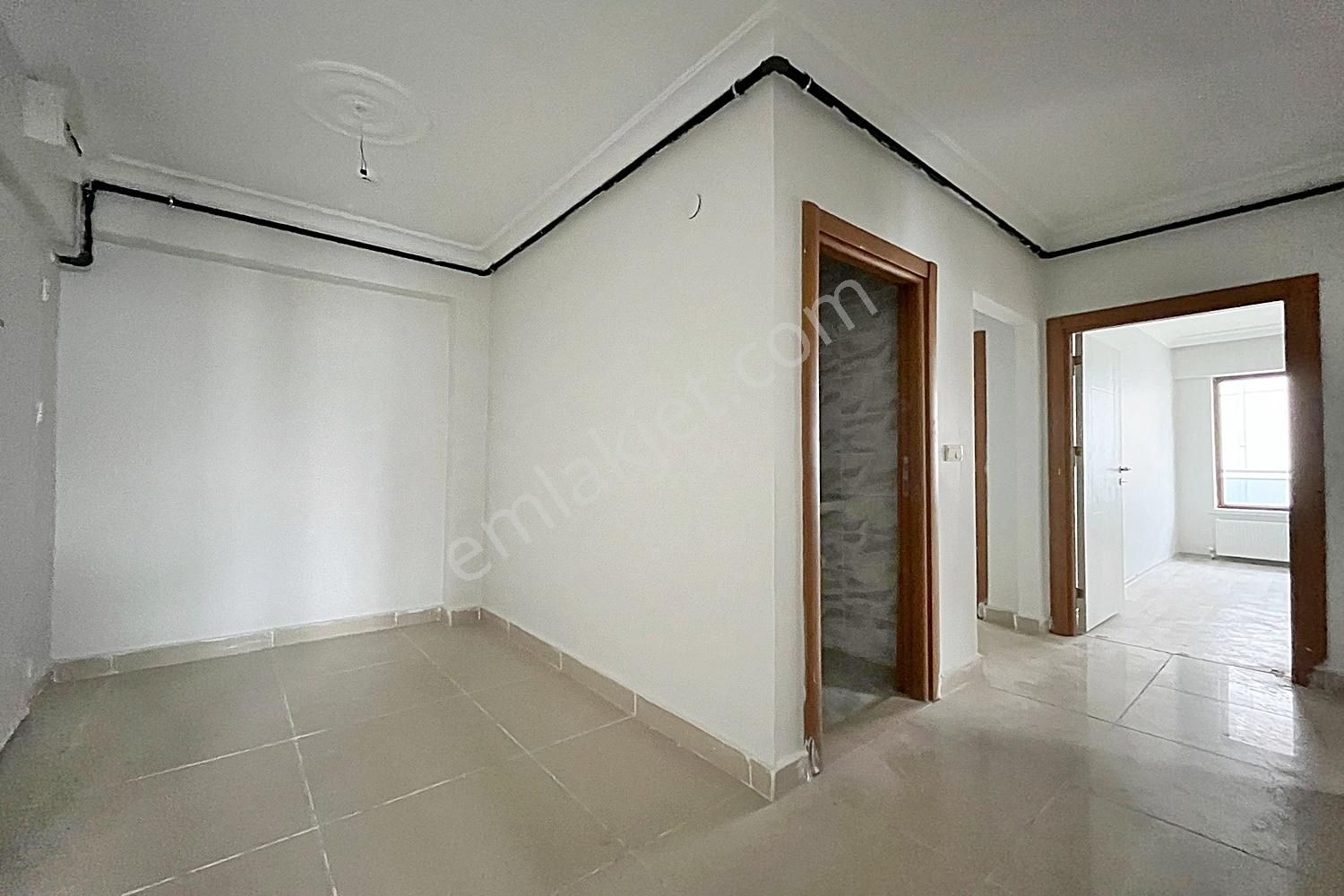 Karakaya Mahallesi'de Sıfır Yapılı Ön Cepheli Ve Kök Tapulu Dair - Görsel 5