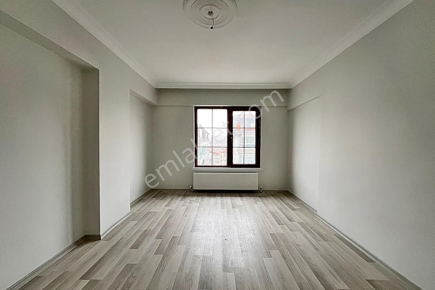 Karakaya Mahallesi'de Sıfır Yapılı Ön Cepheli Ve Kök Tapulu Dair - Görsel 22