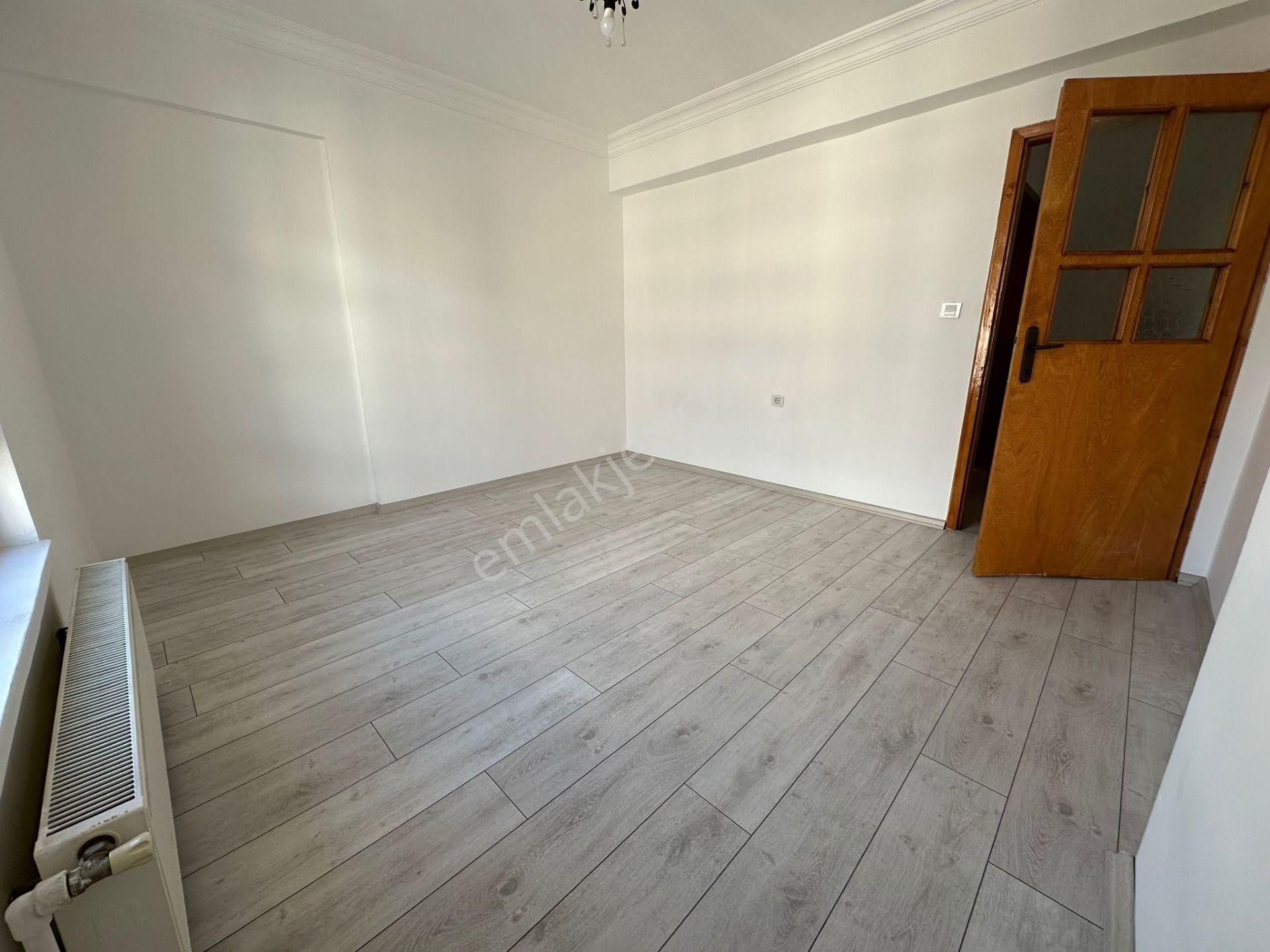 Altındağ - Karapürçek Mahallesi E.banyolu Katta 3+1 Satılık Daire !!! - Görsel 12