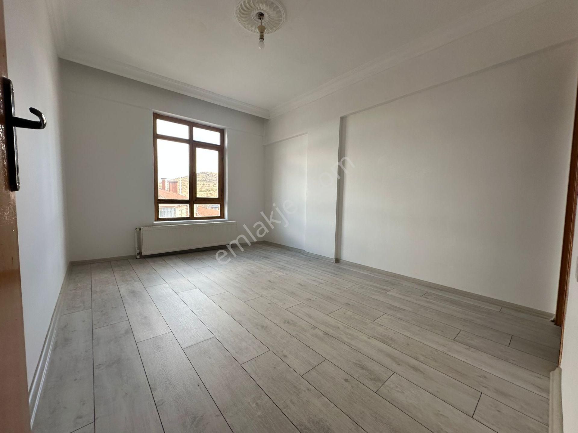 Altındağ - Karapürçek Mahallesi E.banyolu Katta 3+1 Satılık Daire !!! - Görsel 6