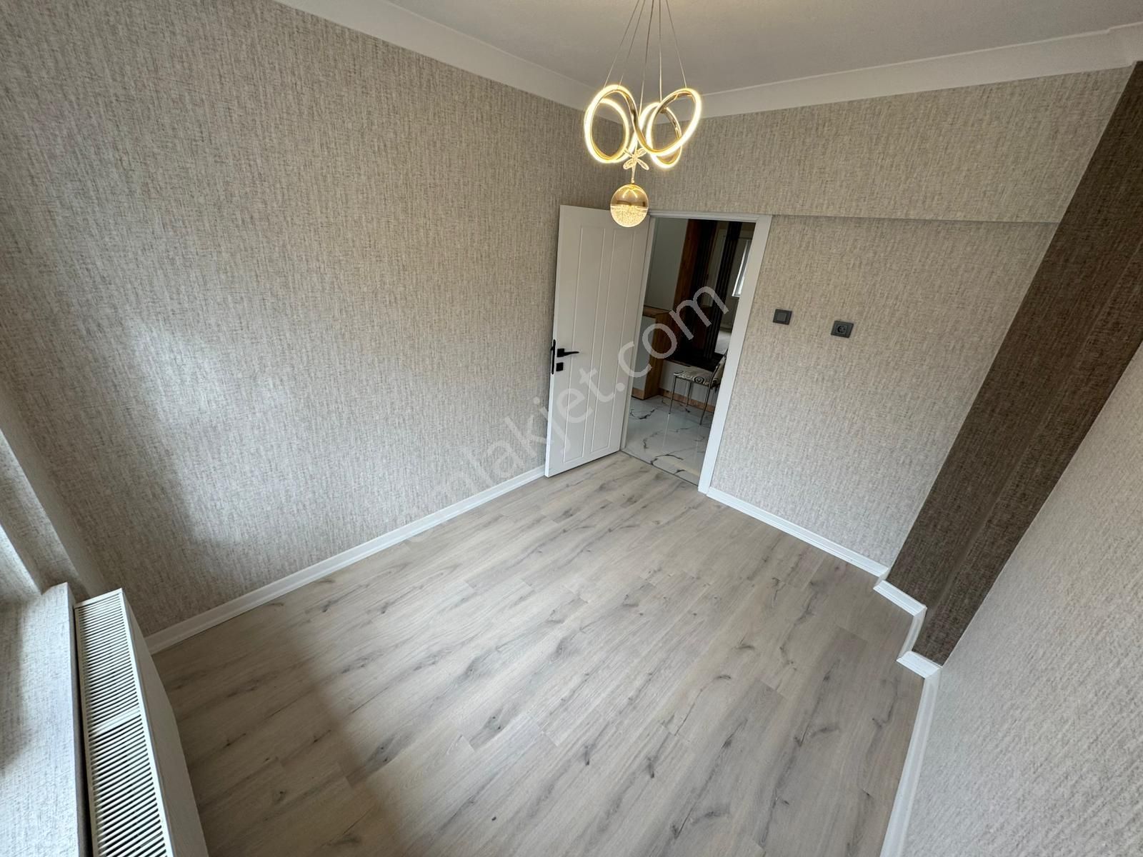 İstasyon Mah'de 3+1 Full+full Yapılı Son Kat'ta Daire! - Görsel 13