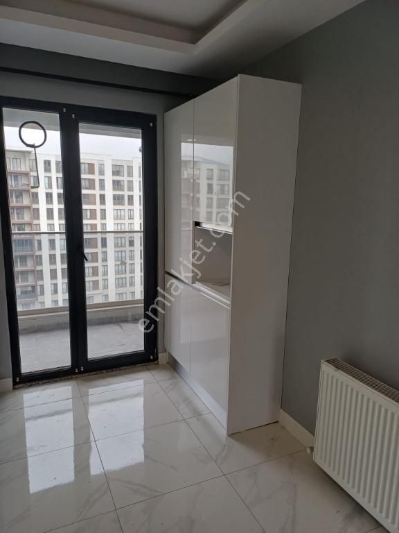 Otuz4| Pendik Esenler Blue Garden Sitesinde Kullanışlı 2+1 Daire - Görsel 10