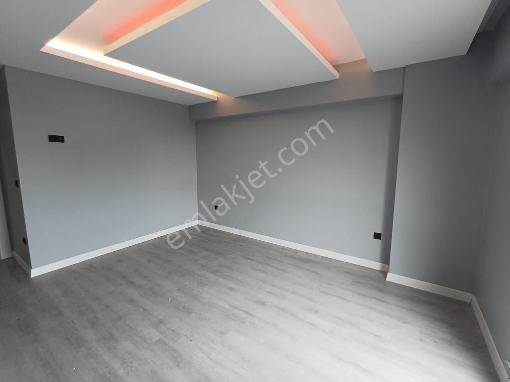 Otuz4| Pendik Esenler Blue Garden Sitesinde Kullanışlı 2+1 Daire - Görsel 4