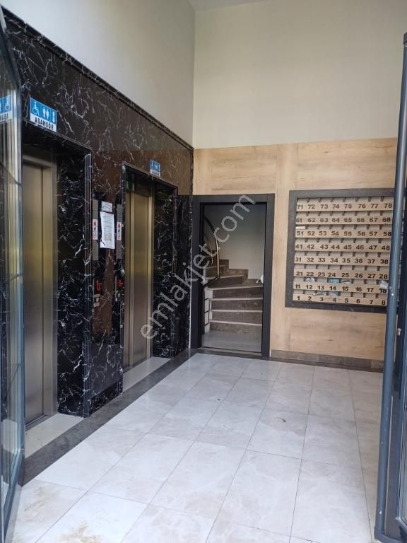 Otuz4| Pendik Esenler Blue Garden Sitesinde Kullanışlı 2+1 Daire - Görsel 3