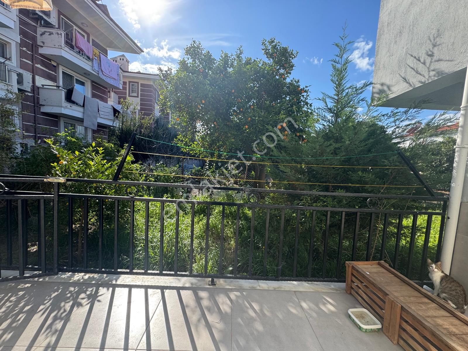 Çiğdem Emlak'tan Ortaca'da Kiralık 2+1 Daire - Görsel 3