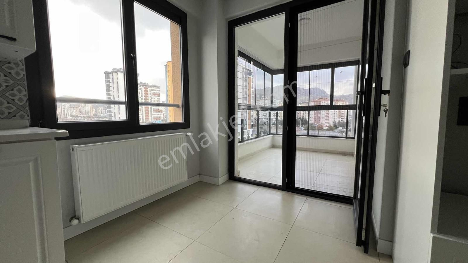 Konal/ Somtaş Kaan Park Sıfır Ayarında Cam Balkonlu 3+1 Kiralık - Görsel 21