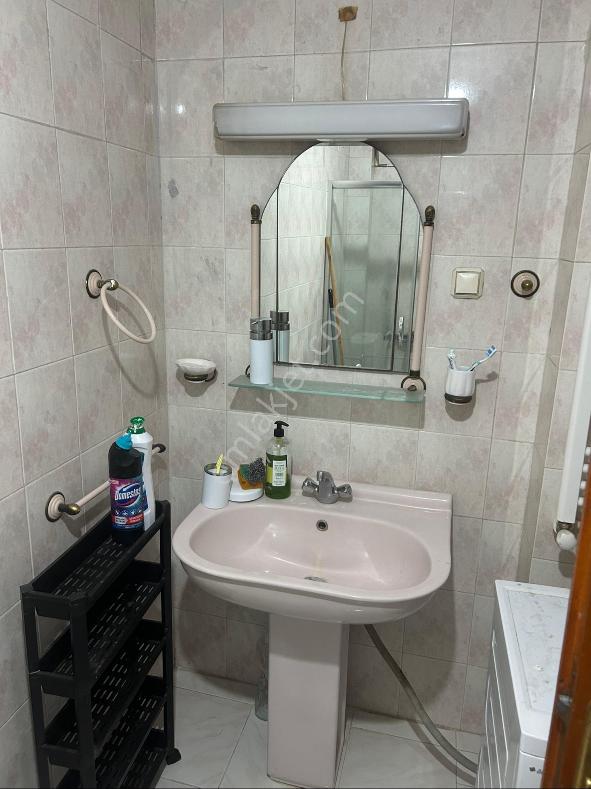 Aşağı Zaferiye Mahallesinde 2+1 Eşyalı Daire - Görsel 15
