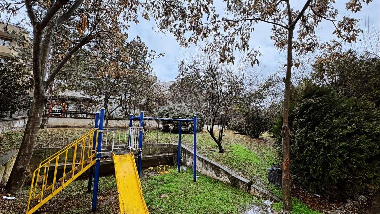 Katar Caddesinde Önü Açık Şahane Ofis - Görsel 30