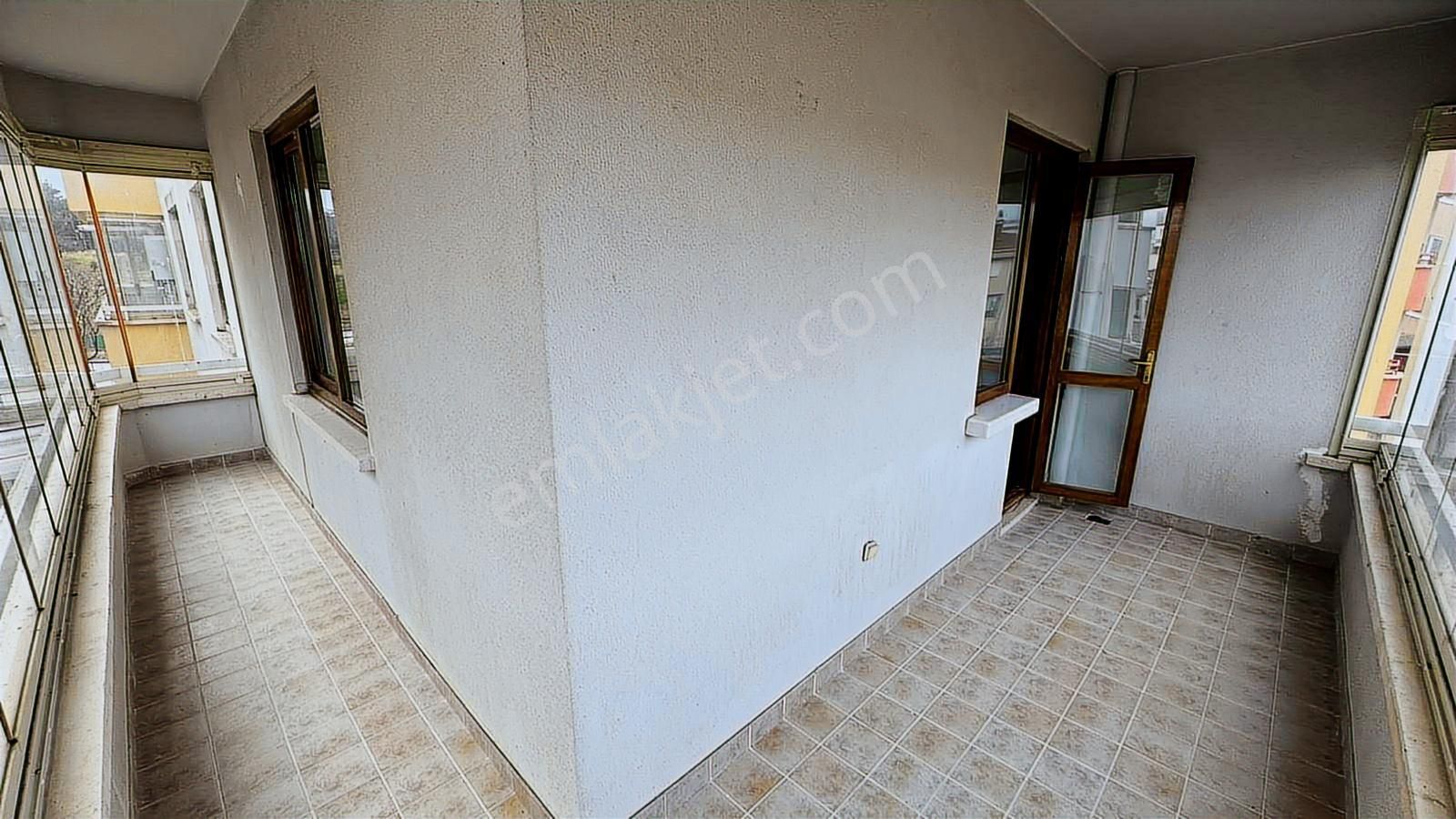 Katar Caddesinde Önü Açık Şahane Ofis - Görsel 33