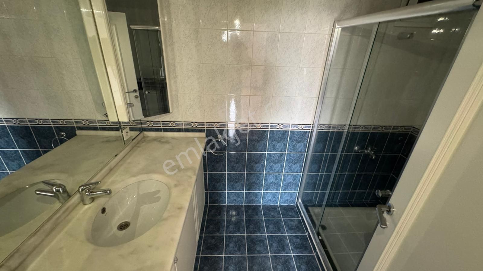 Katar Caddesinde Önü Açık Şahane Ofis - Görsel 24