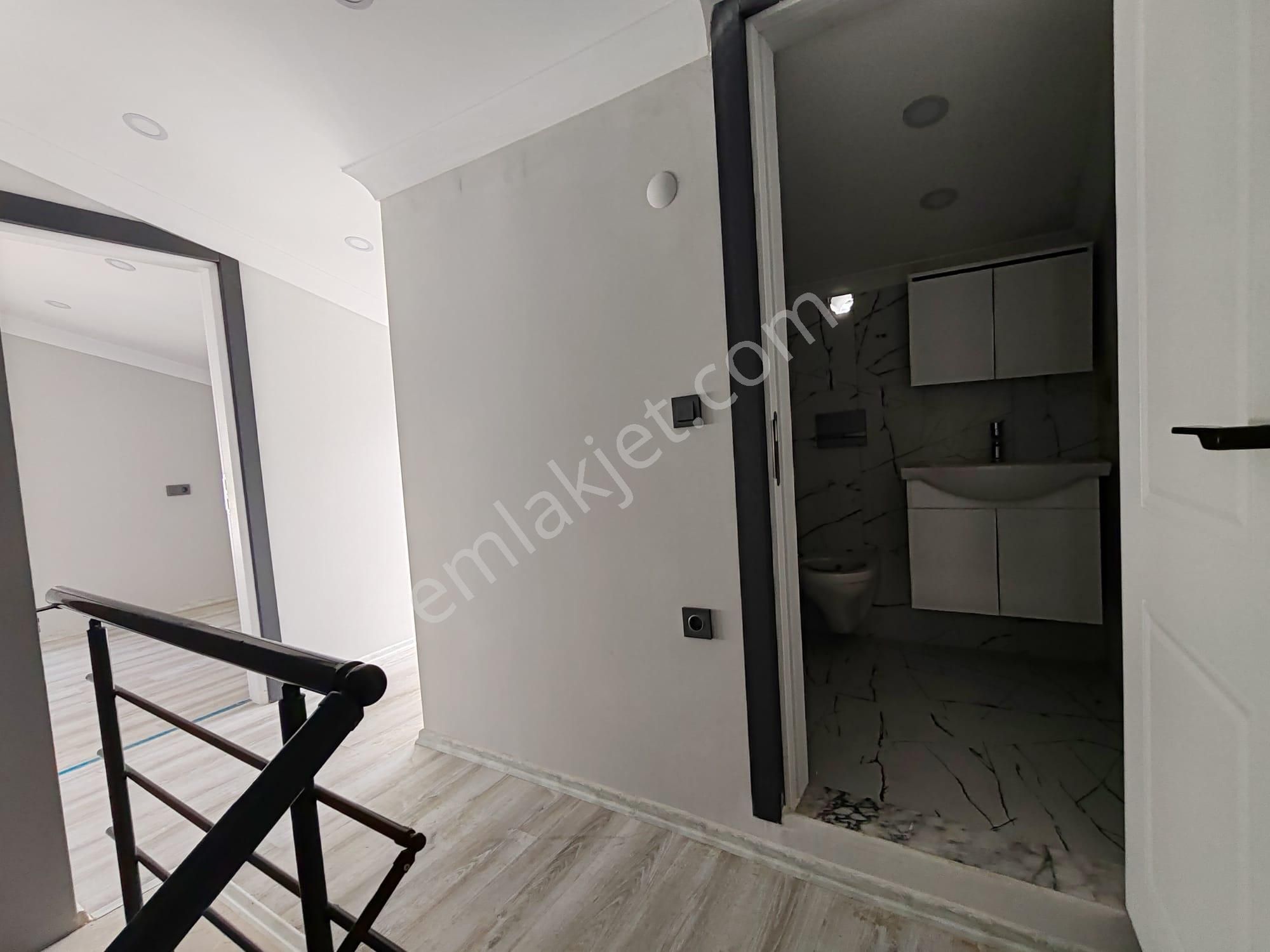 Didim'de Acil 3+1 Tirpleks Villa, Pazarlıklı - Görsel 18
