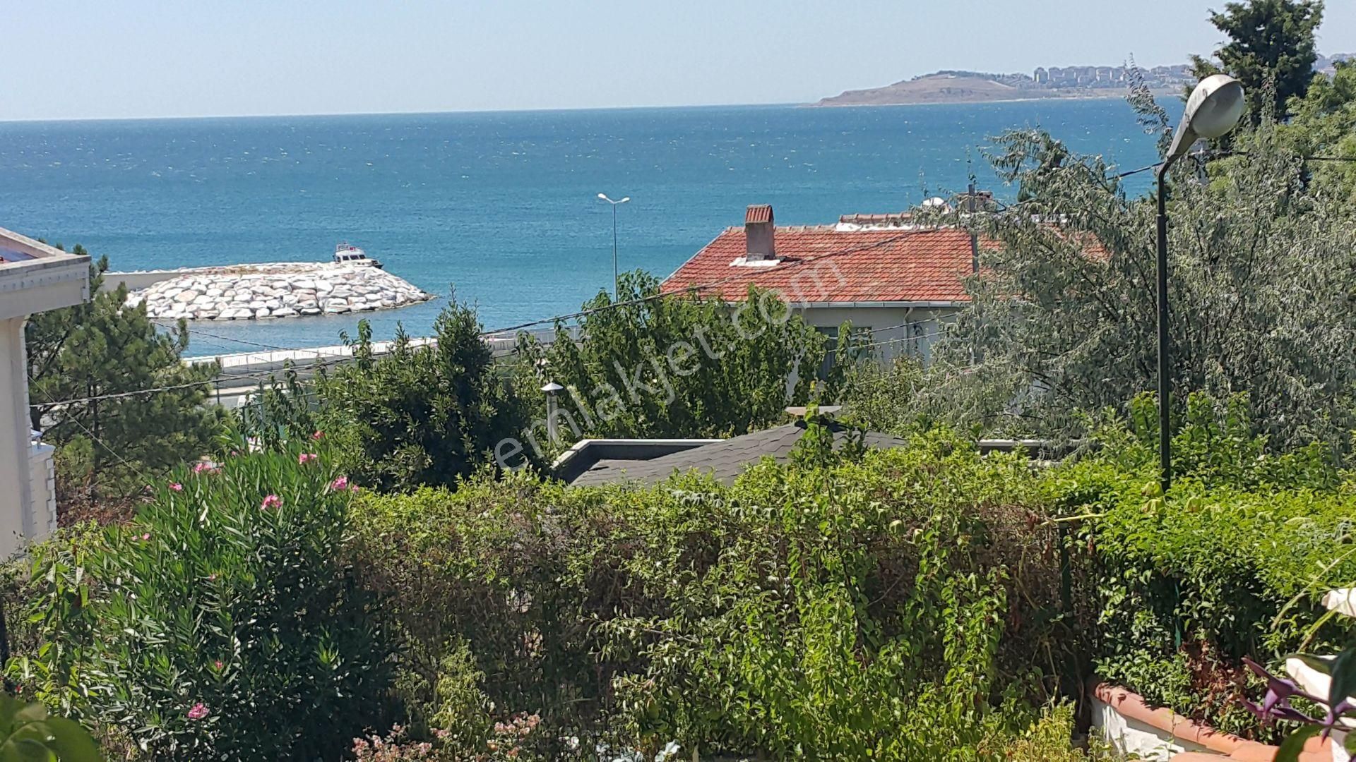 Satılık Villa Denizin Tam Üstünde Butik Sitede Full Manzara...