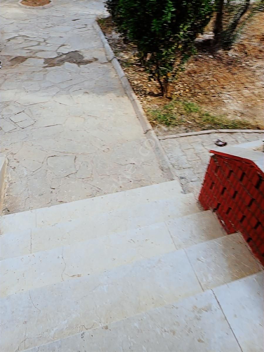 Ulaşım Sorunu Olmayan Merkezi Konumda 4+1 Daire - Görsel 4