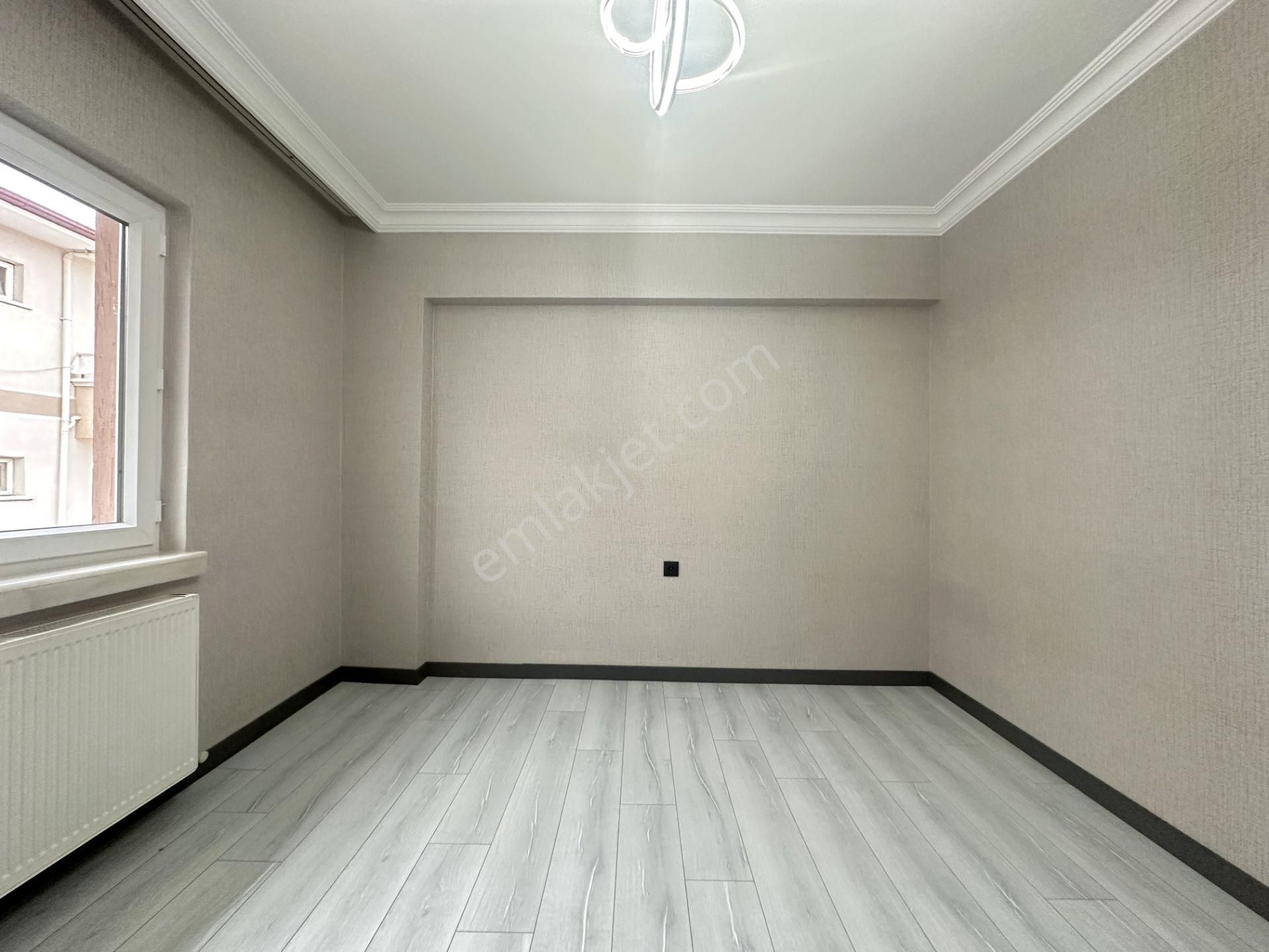 Ufuk Kılıç Emlak'tan Komple Yenilenmiş Uygun Fiyatlı 3+1 Lüx Daire - Görsel 20