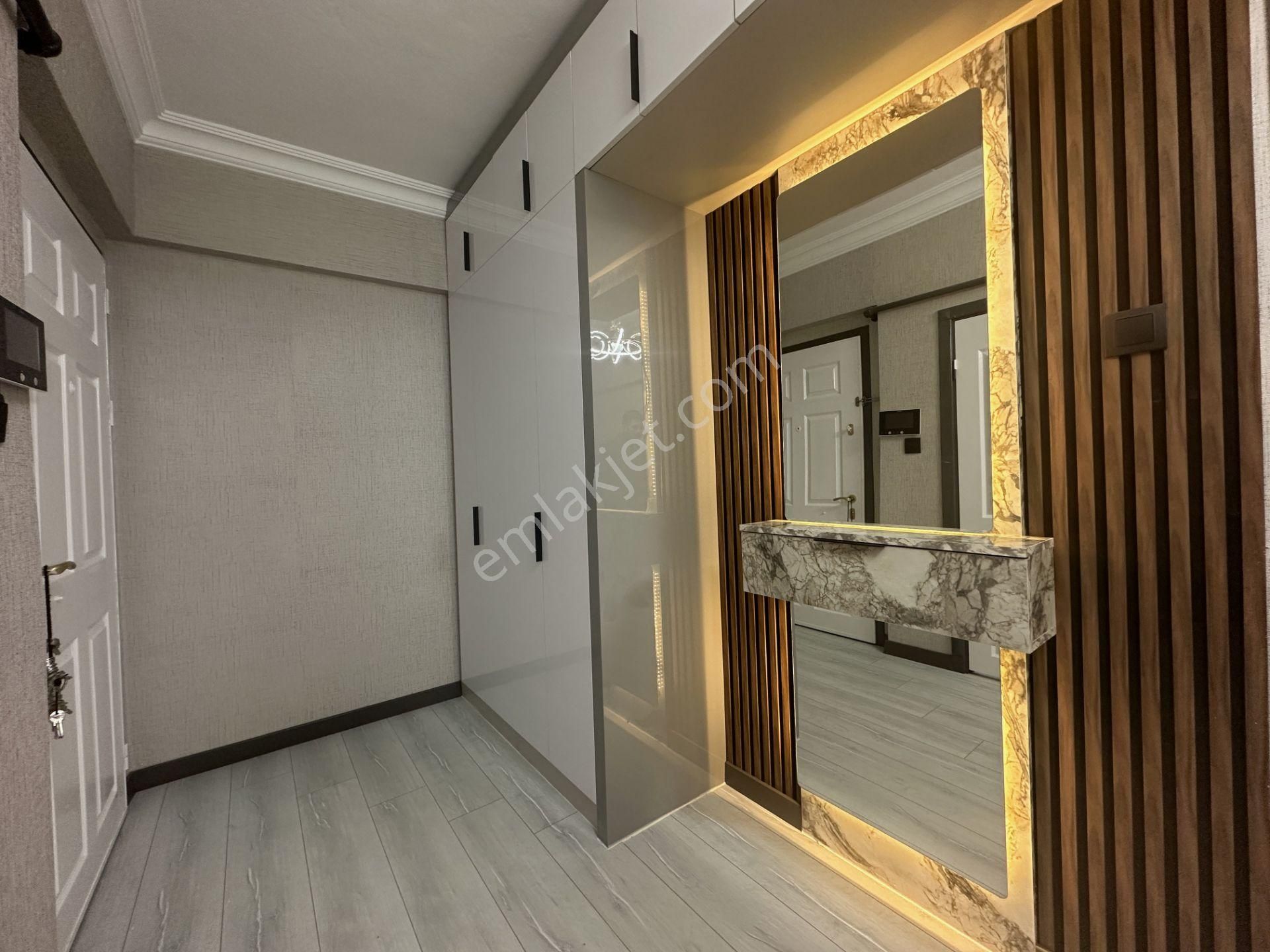 Ufuk Kılıç Emlak'tan Komple Yenilenmiş Uygun Fiyatlı 3+1 Lüx Daire - Görsel 32