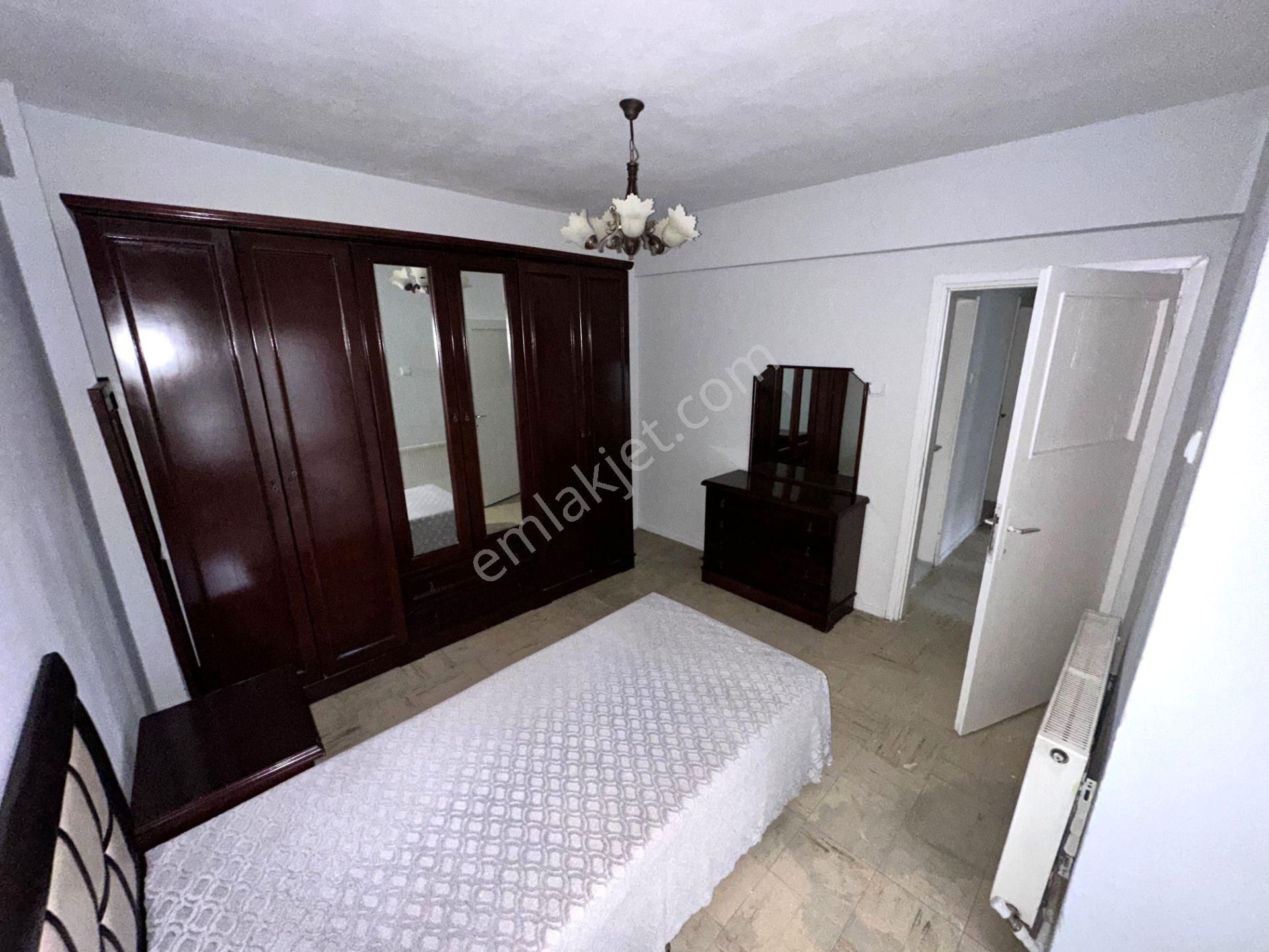 Uzman Emlak'tan Sanatoryum Caddesi Yakını Eşyalı 3+1 Daire - Görsel 10