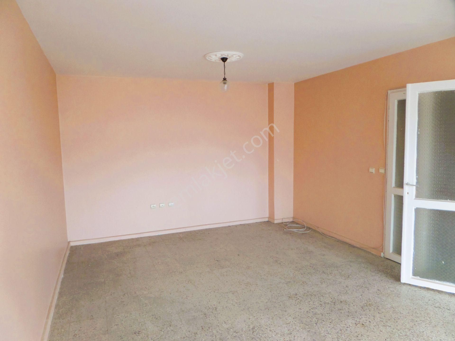 100.yılda,4.kat,3+1,kapalı Mutfak,çatılı Kiralık Daire - Görsel 4
