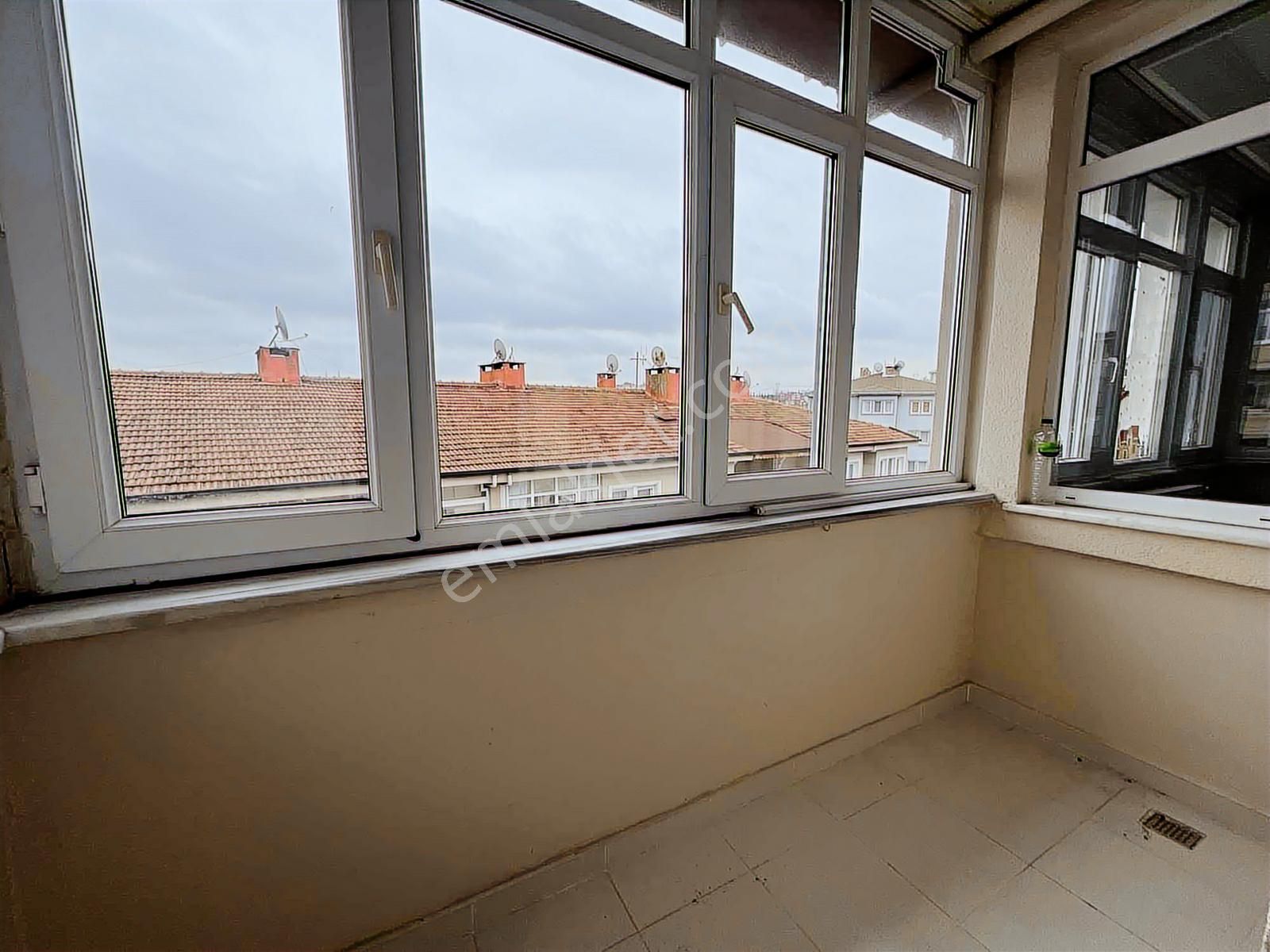 Çengelköy Ata 2 Sitesi C Kapısına Yakın Ferah Boyalı 3+1 Daire - Görsel 28