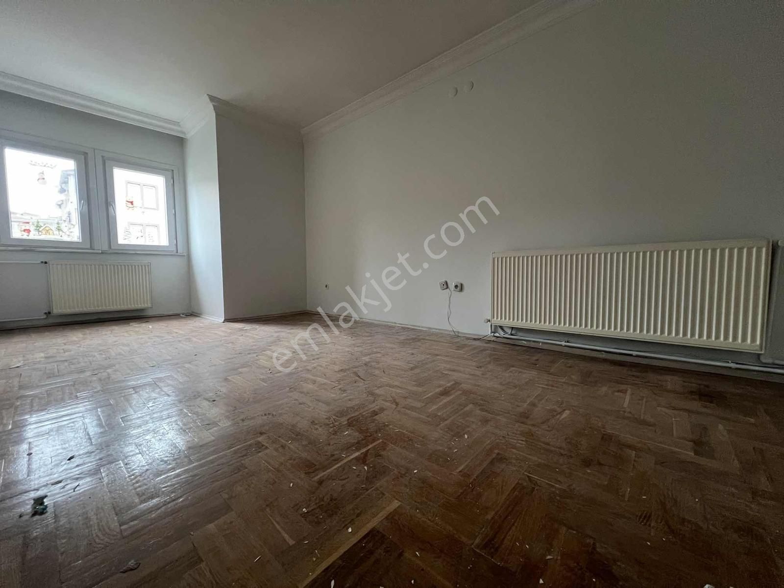 Çengelköy Ata 2 Sitesi C Kapısına Yakın Ferah Boyalı 3+1 Daire - Görsel 7