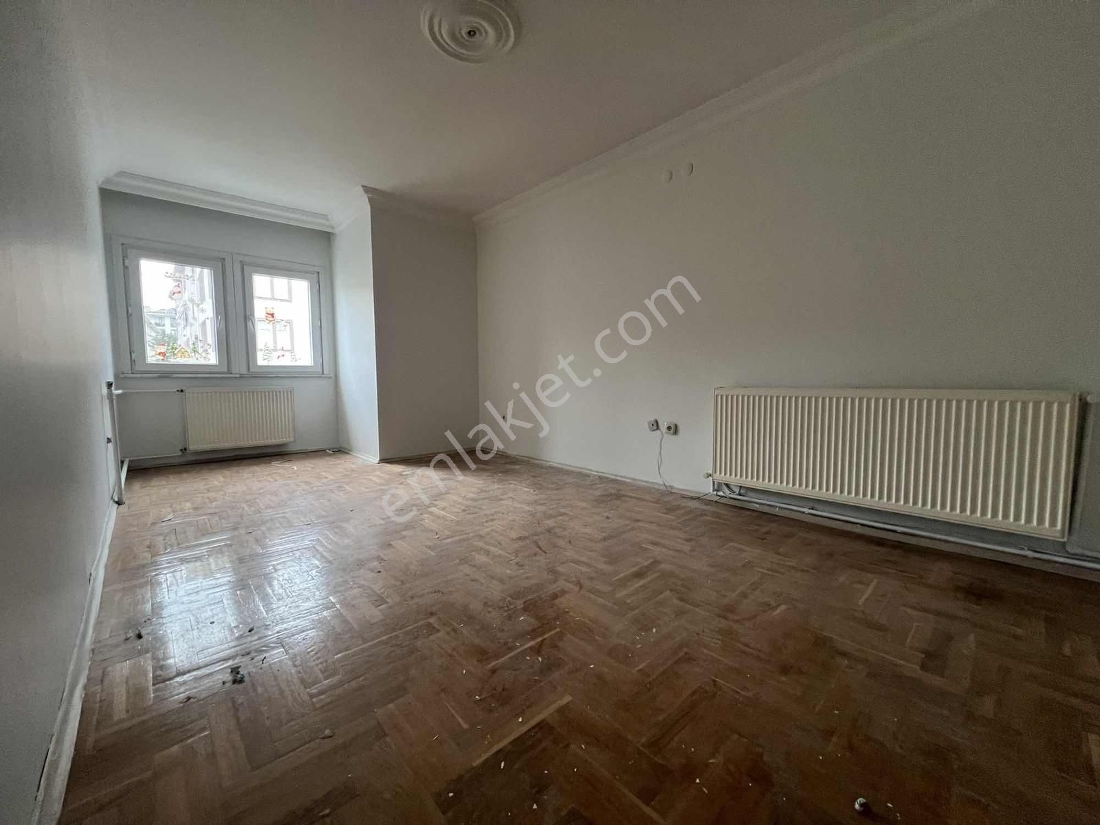 Çengelköy Ata 2 Sitesi C Kapısına Yakın Ferah Boyalı 3+1 Daire - Görsel 8