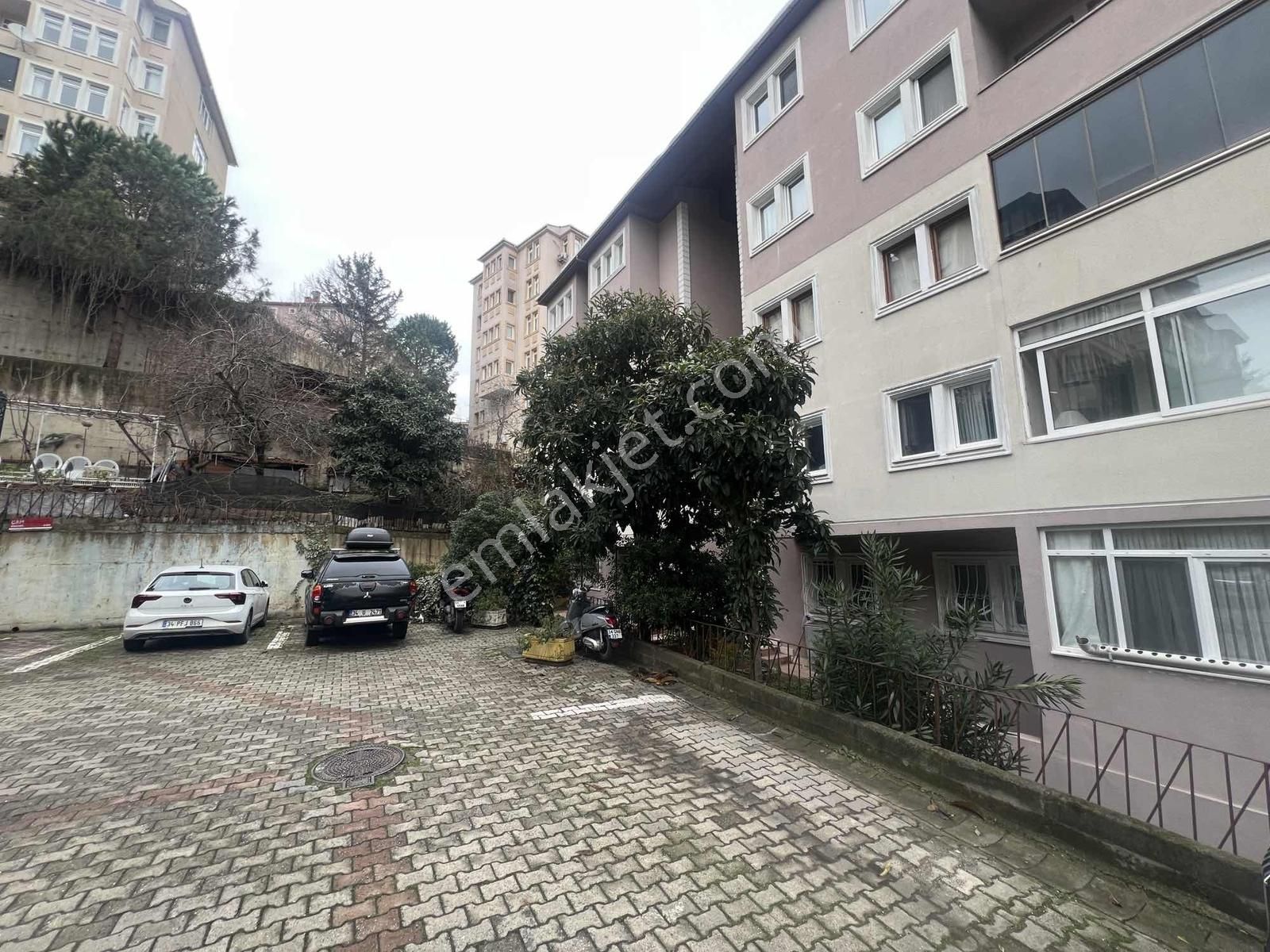 Çengelköy Ata 2 Sitesi C Kapısına Yakın Ferah Boyalı 3+1 Daire - Görsel 3