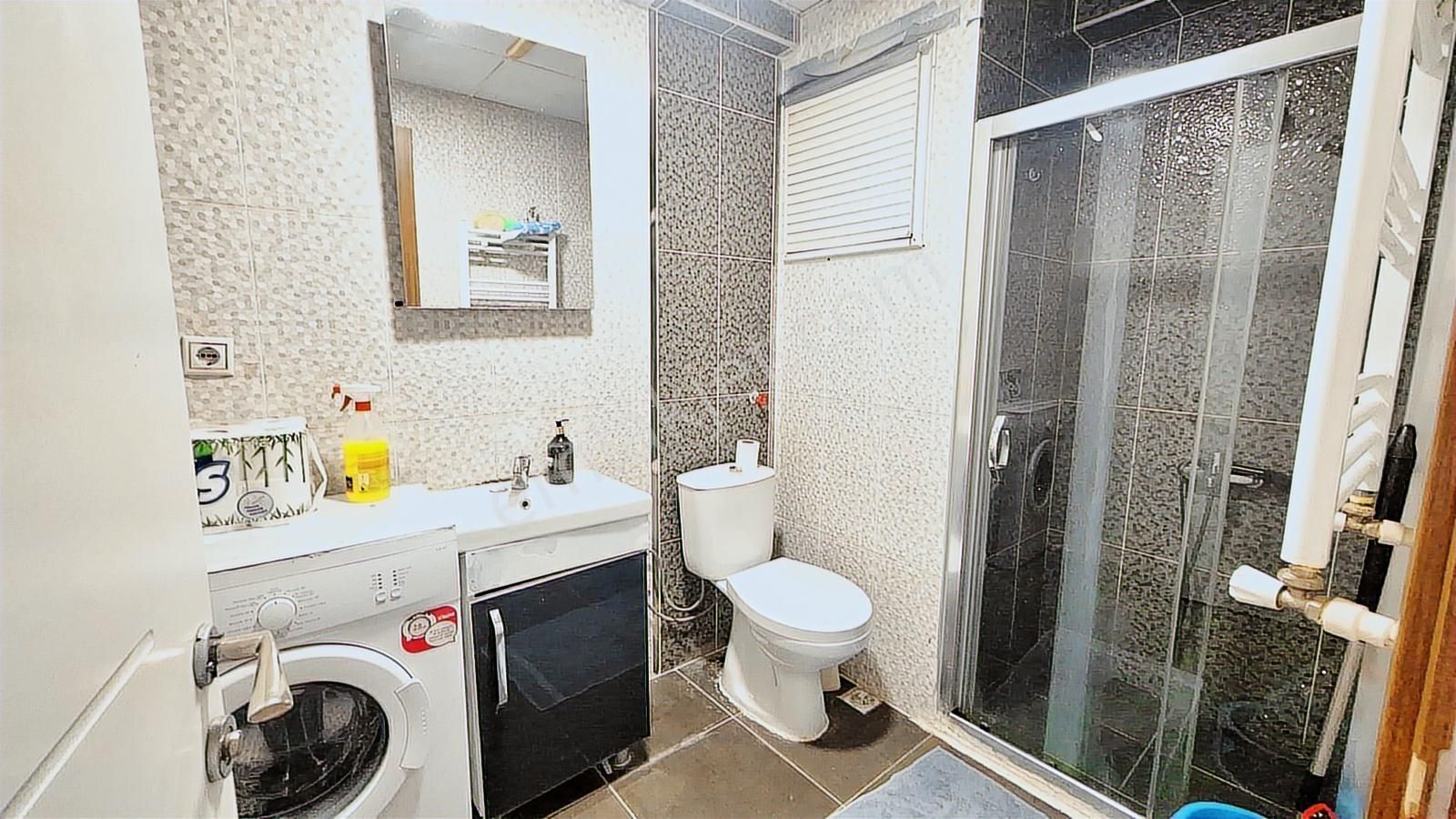 İzmir Kuruçeşme Mh. 2+0 Kiralık D.gazlı Arakat Daire - Görsel 9