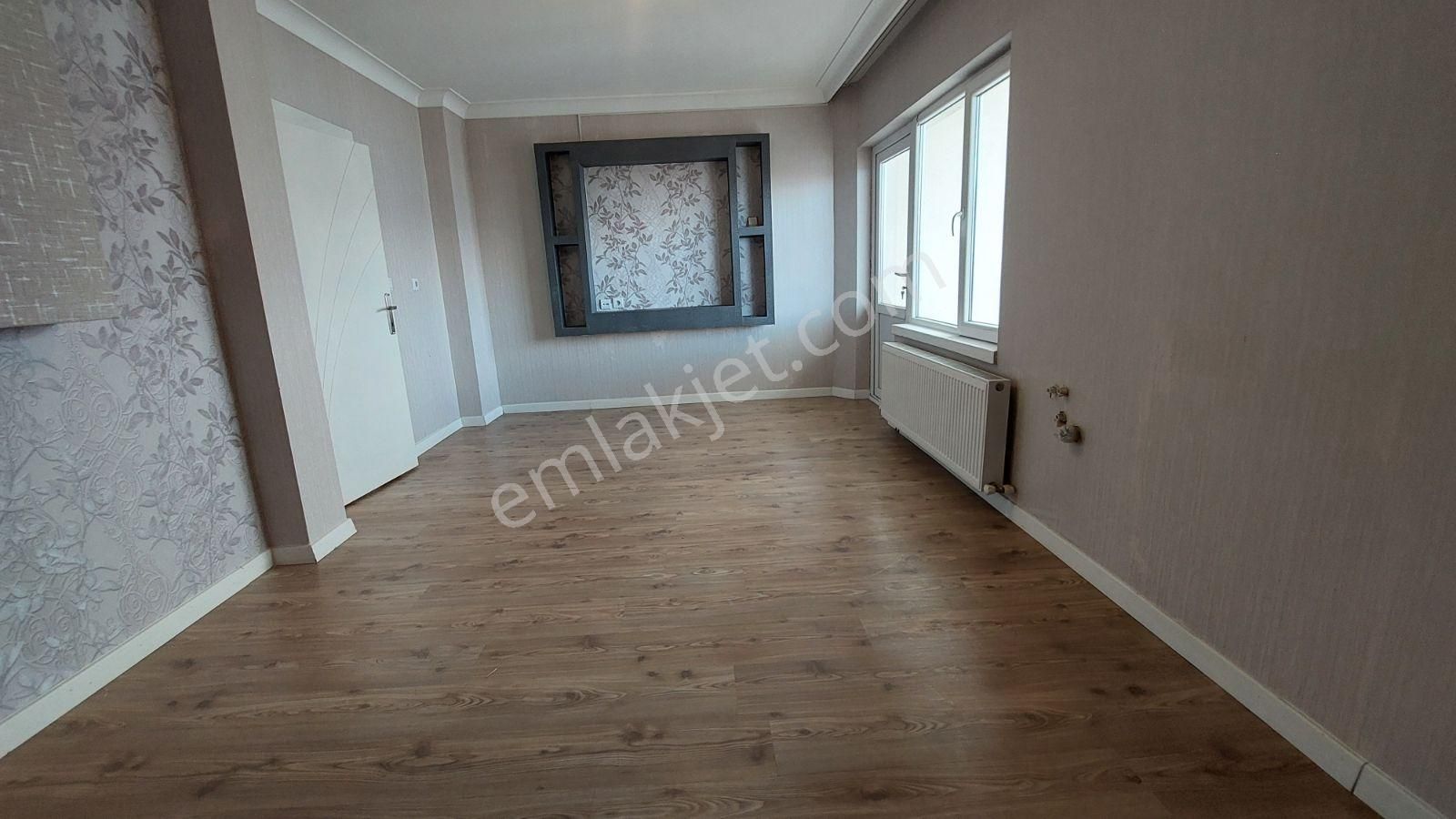 Acil Acil Piyade De Lüks Yapılı Çift Girişli Güney Yol Cephe 4+1 - Görsel 17