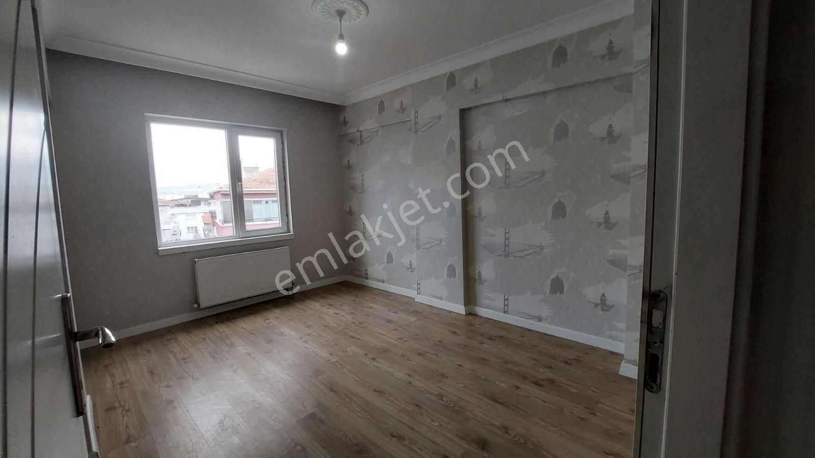 Acil Acil Piyade De Lüks Yapılı Çift Girişli Güney Yol Cephe 4+1 - Görsel 35