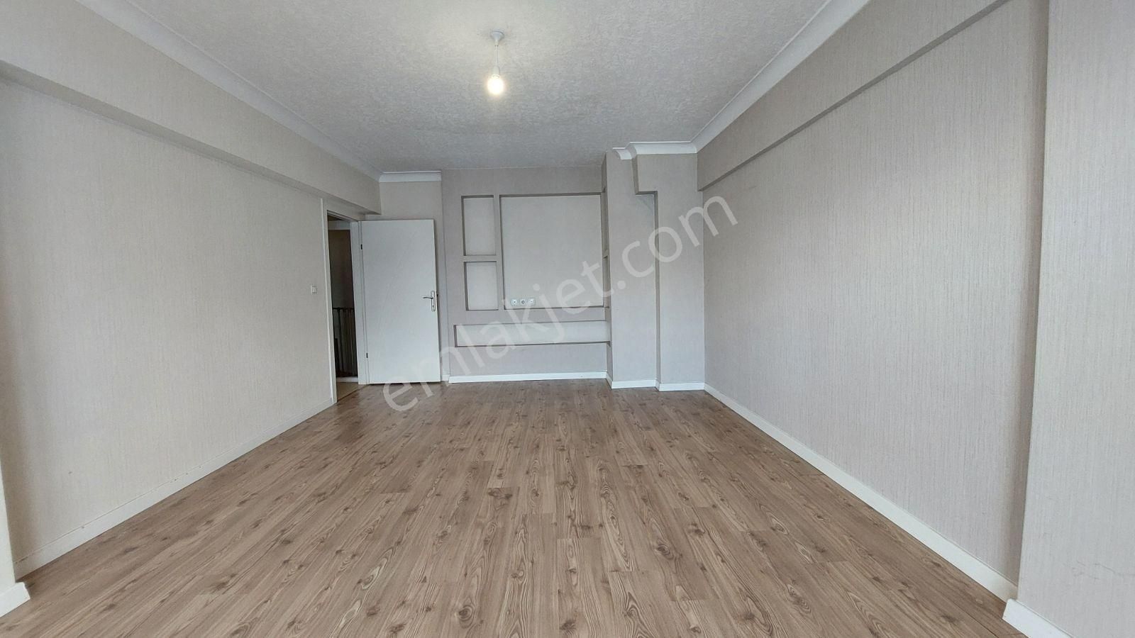 Acil Acil Piyade De Lüks Yapılı Çift Girişli Güney Yol Cephe 4+1 - Görsel 26