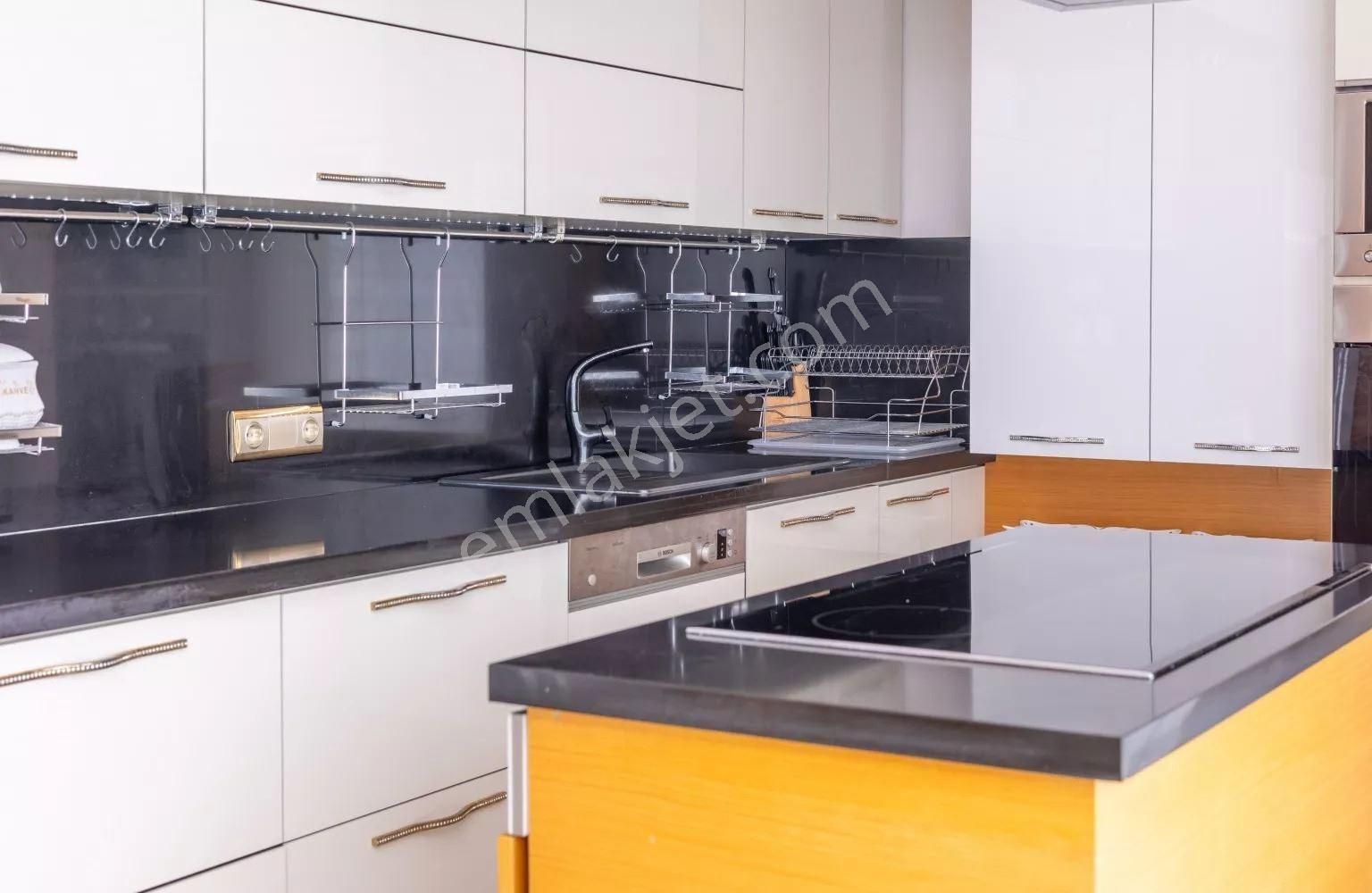 Alanya / Mahmutlar’da Kral Dubleks | 3+1 | Özel Jakuzi & Tam Aktiviteli Site - Görsel 26