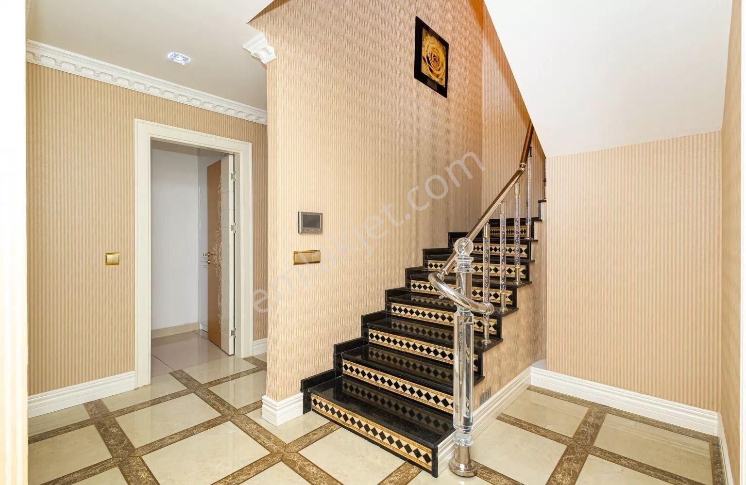 Alanya / Mahmutlar’da Kral Dubleks | 3+1 | Özel Jakuzi & Tam Aktiviteli Site - Görsel 14