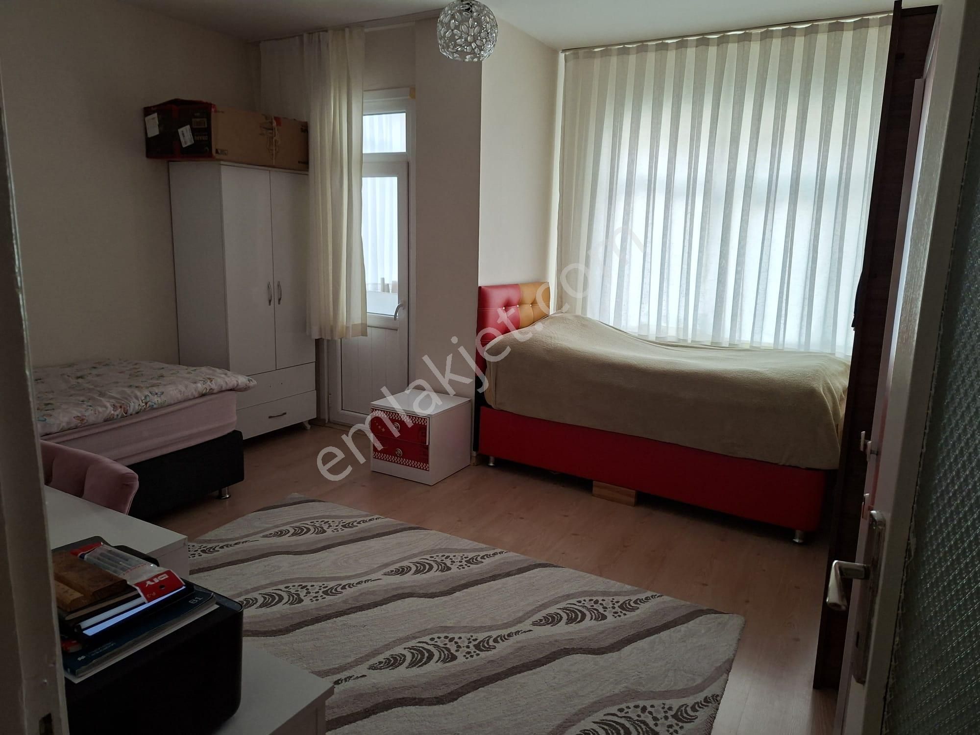 Maltepe Çınarda Satılık 3+1 2 .kat Balkonlu Ferah 100m Net Fırsat!! - Görsel 3