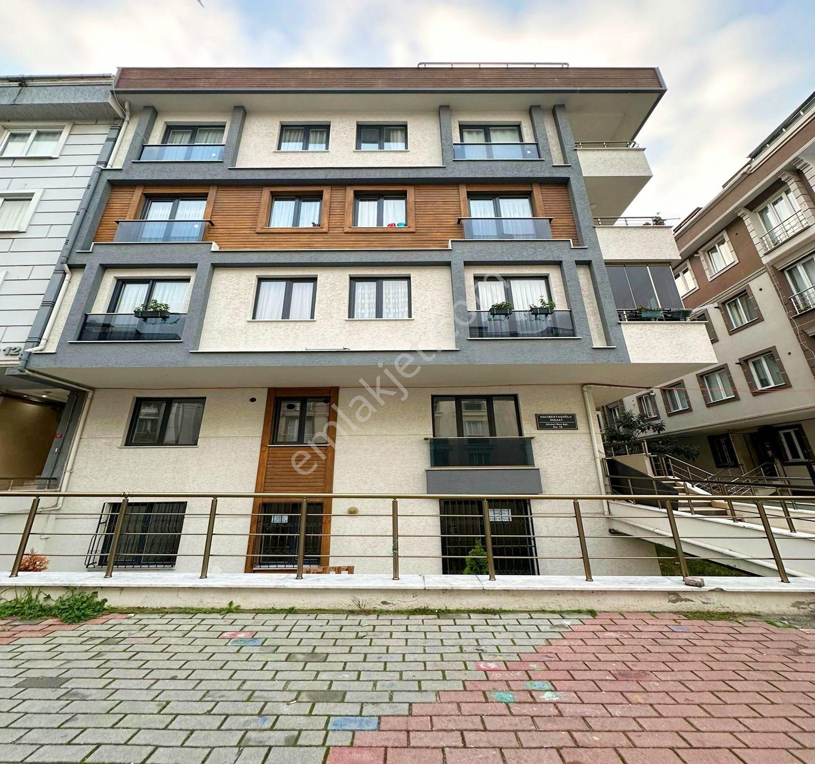 Beylikdüzü Yakuplu'da 5+2 195m2 Ön Cephe Dubleks Daire Fırsatı - Görsel 28