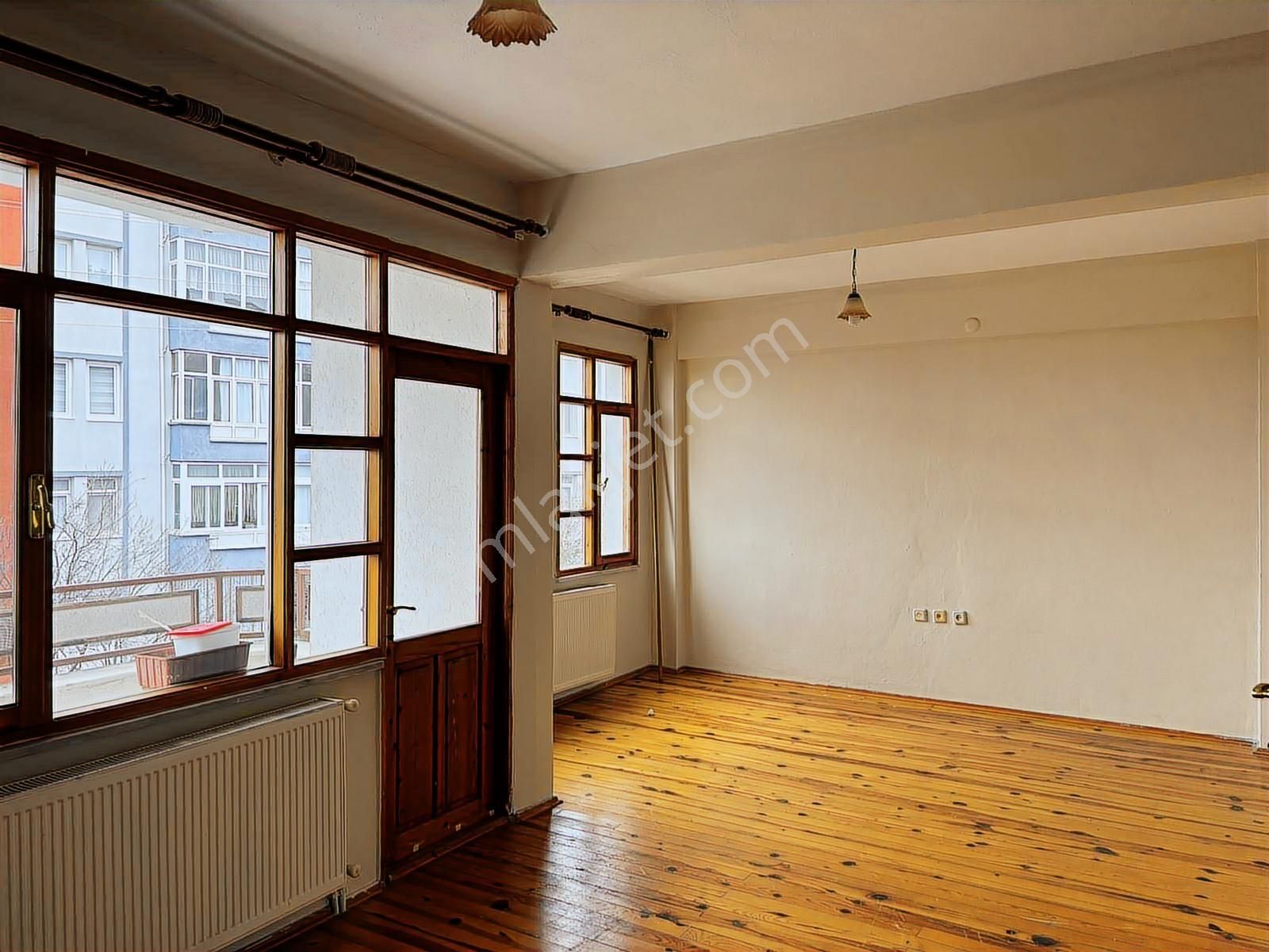 Deniz Manzaralı Tripleks Villa - Görsel 12