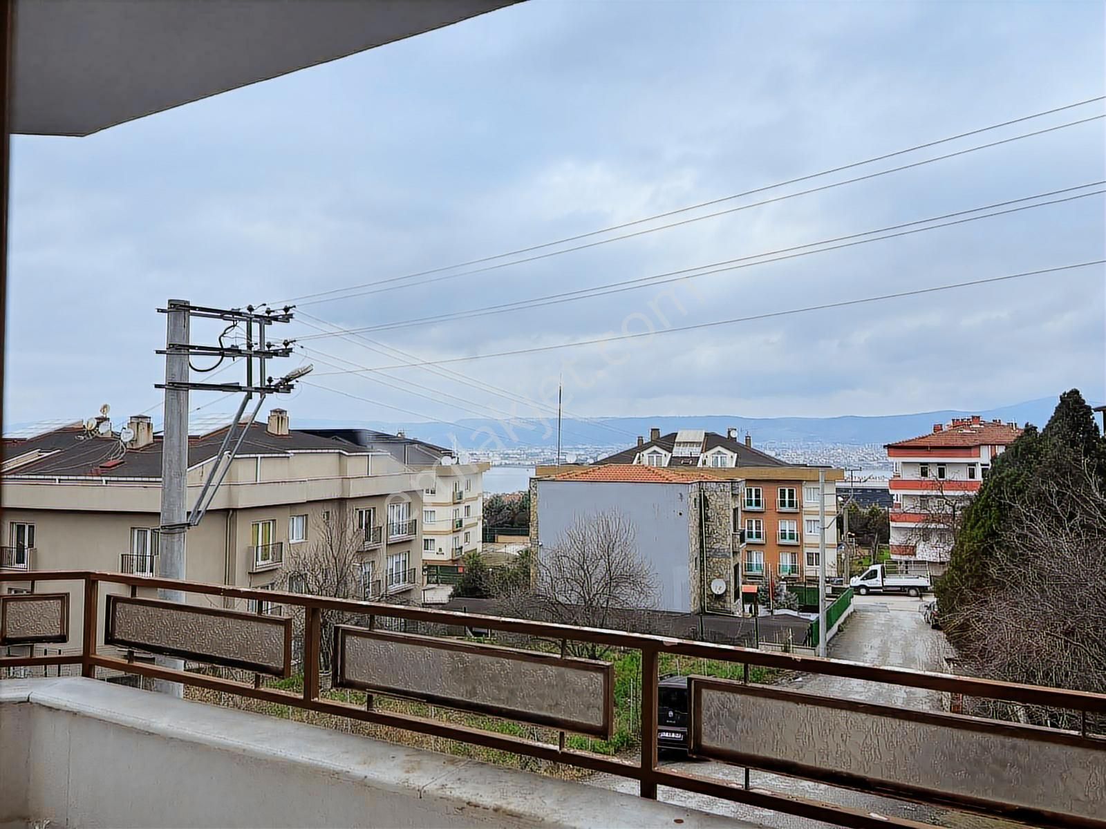 Deniz Manzaralı Tripleks Villa - Görsel 22