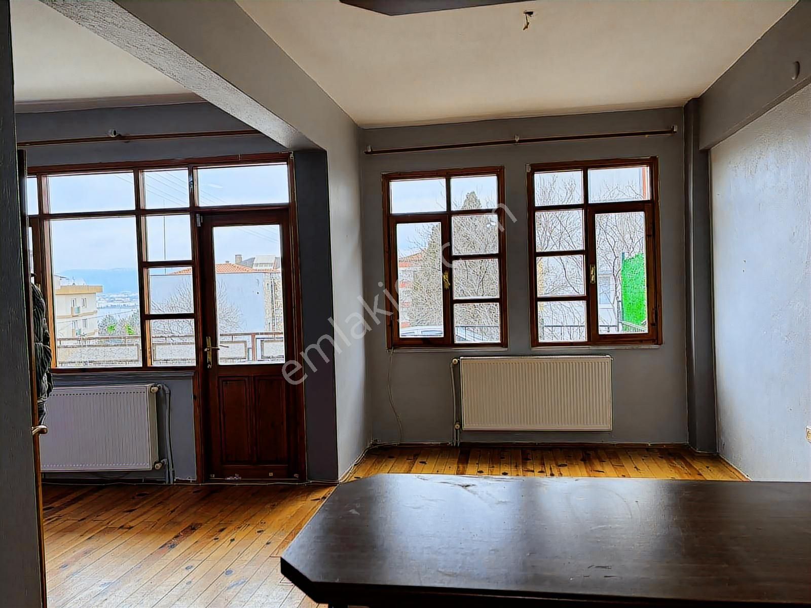 Deniz Manzaralı Tripleks Villa - Görsel 18