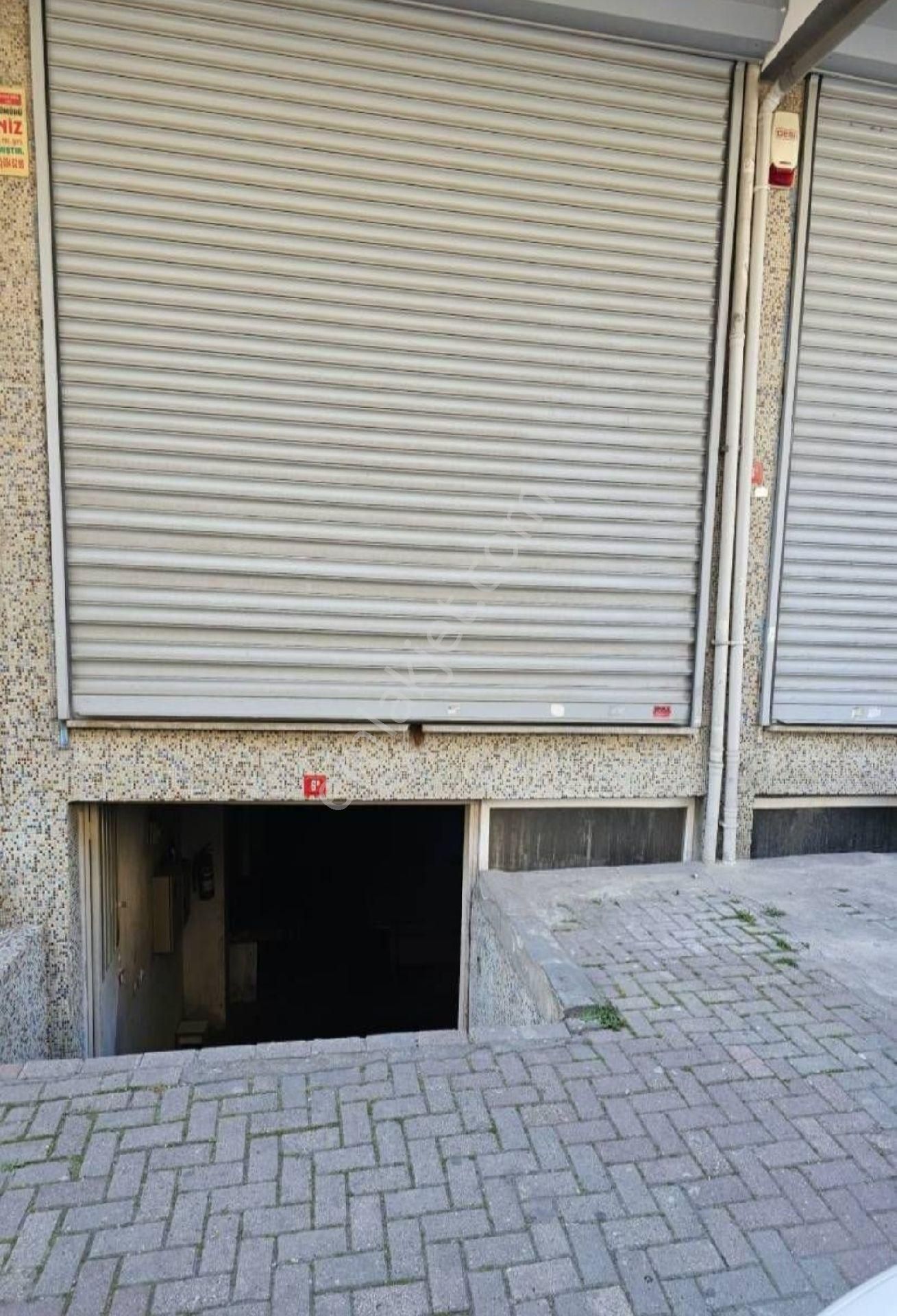 Yenibosna Merkez'de Fırsat! 203 M2 Geniş Kullanımlı Yatırımlık Dükkan