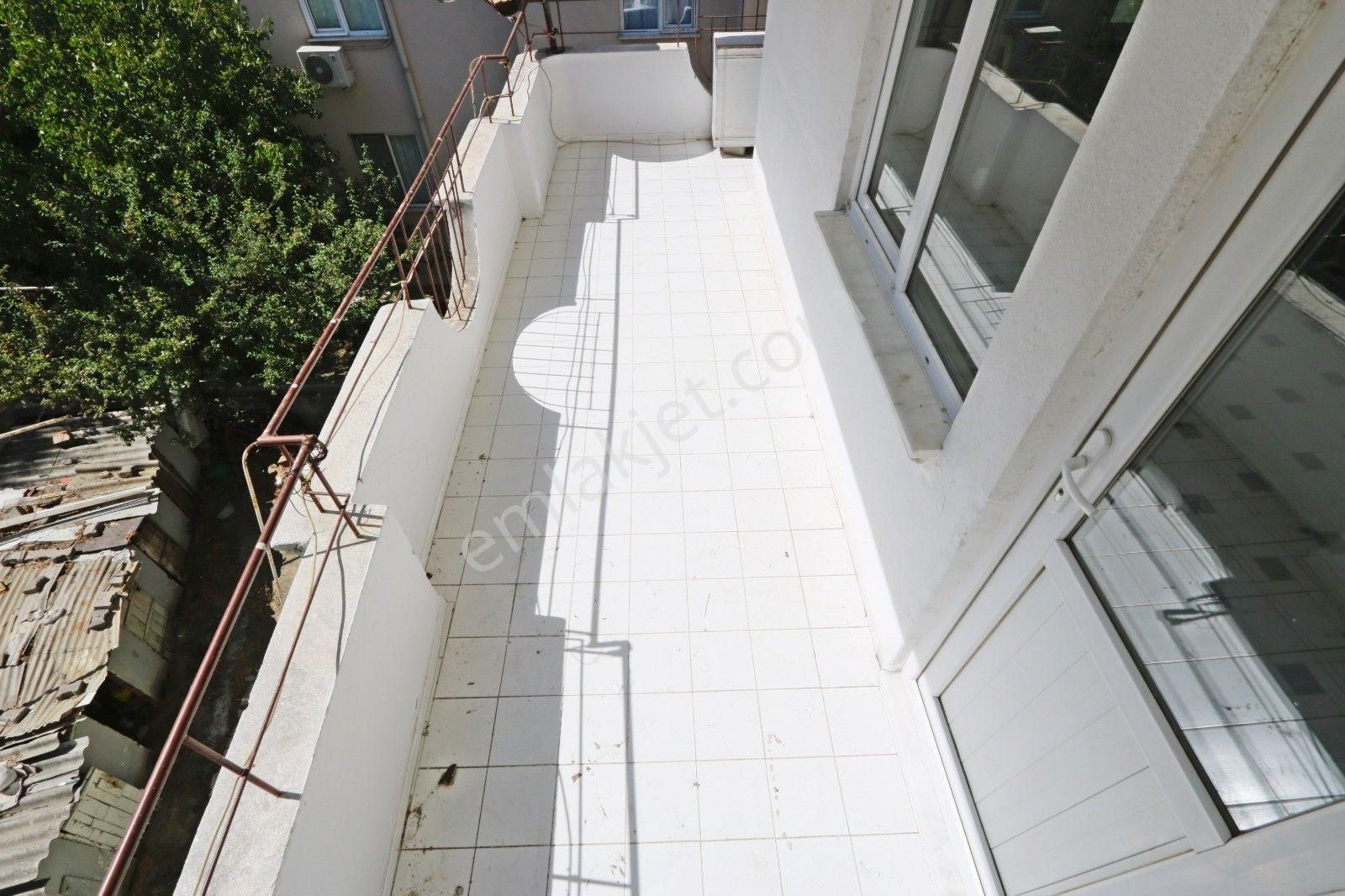 Yüksel'den Akçay'da Çay Manzaralı Arakat Ayrı Mutfaklı 2+1 Daire - Görsel 7