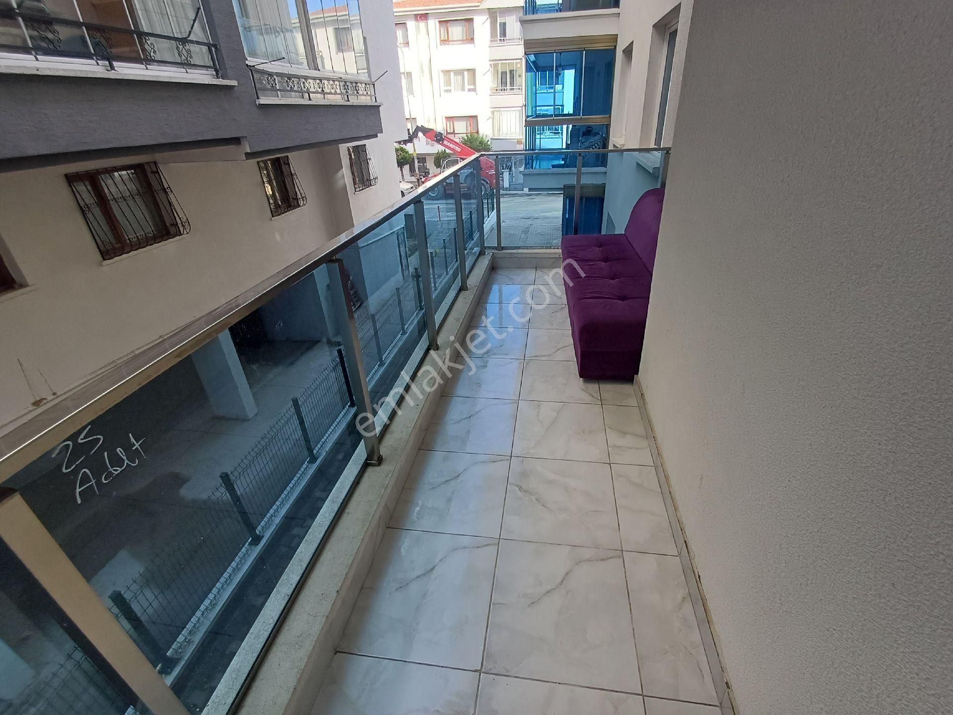 Kalekışladan Cadde Yakını Asansörlü Yalıtımlı Kiralık 3+1daire - Görsel 4