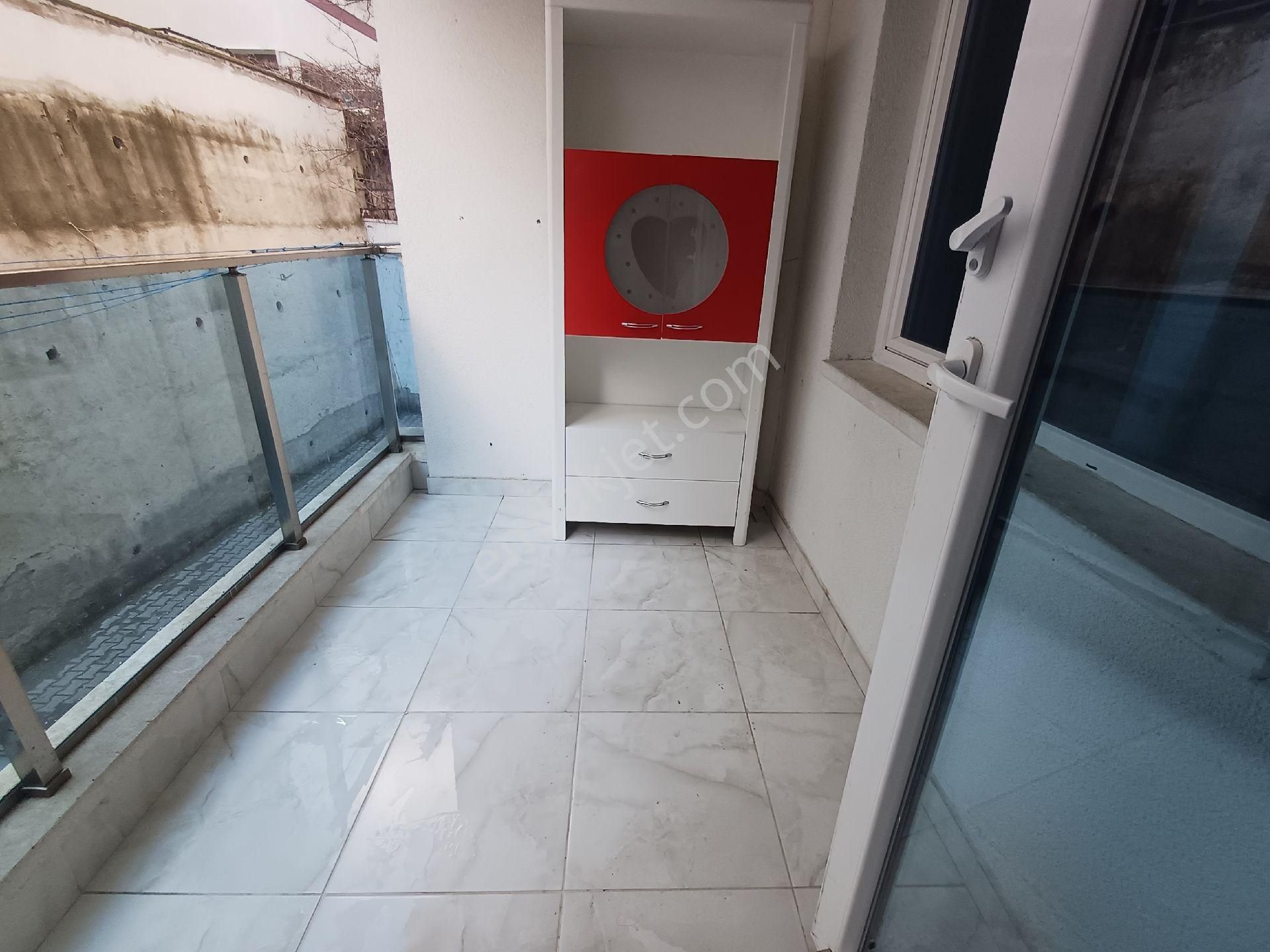 Kalekışladan Cadde Yakını Asansörlü Yalıtımlı Kiralık 3+1daire - Görsel 10