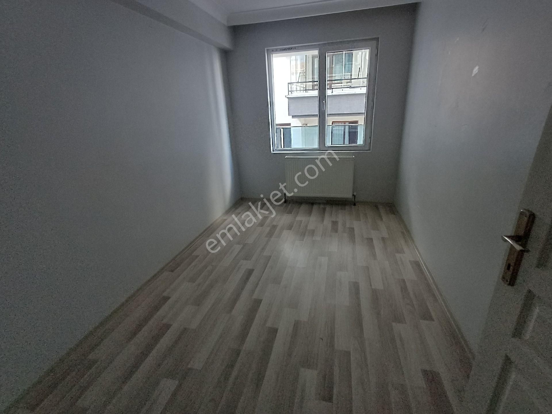 Kalekışladan Cadde Yakını Asansörlü Yalıtımlı Kiralık 3+1daire - Görsel 17