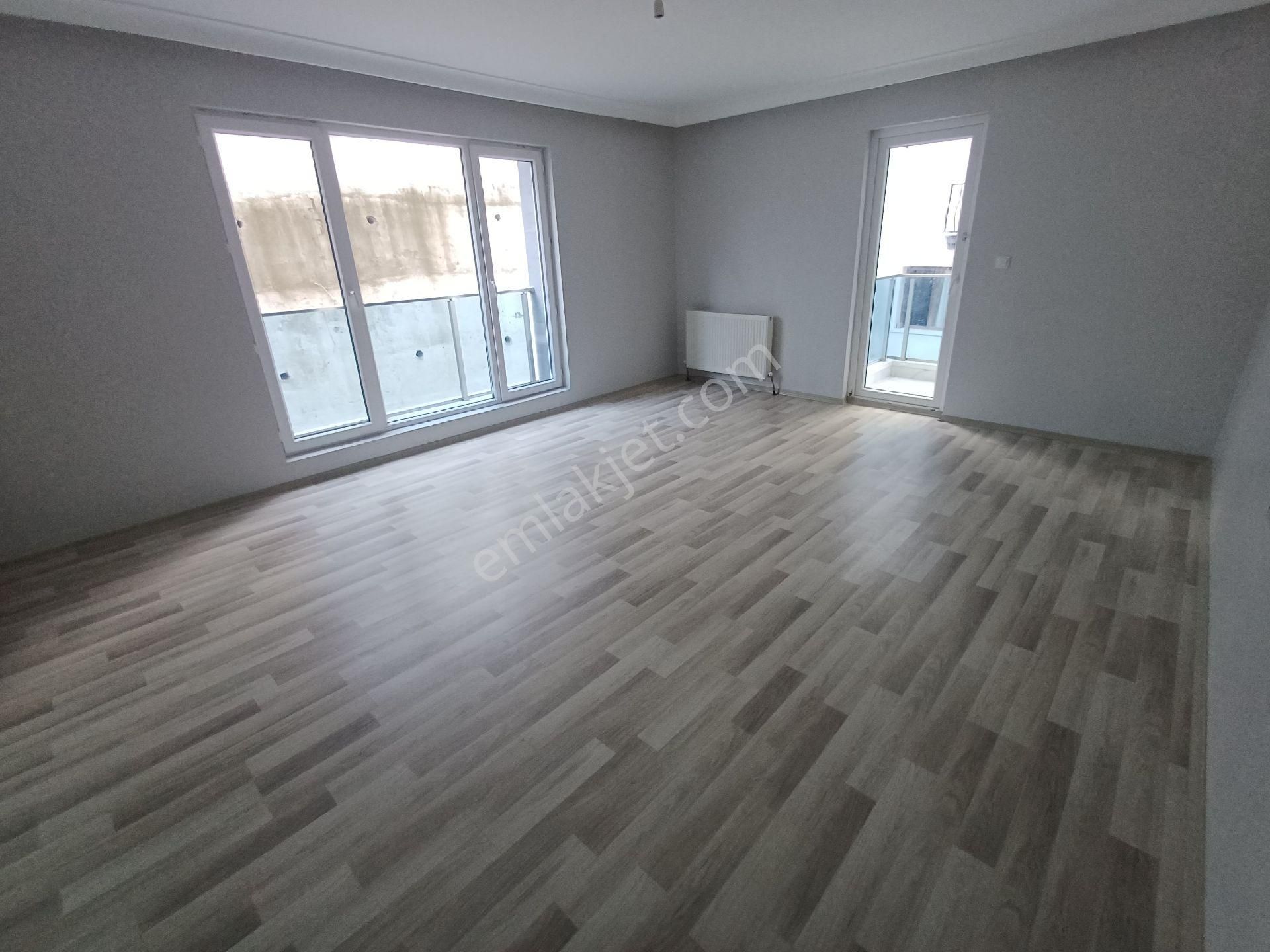 Kalekışladan Cadde Yakını Asansörlü Yalıtımlı Kiralık 3+1daire - Görsel 3