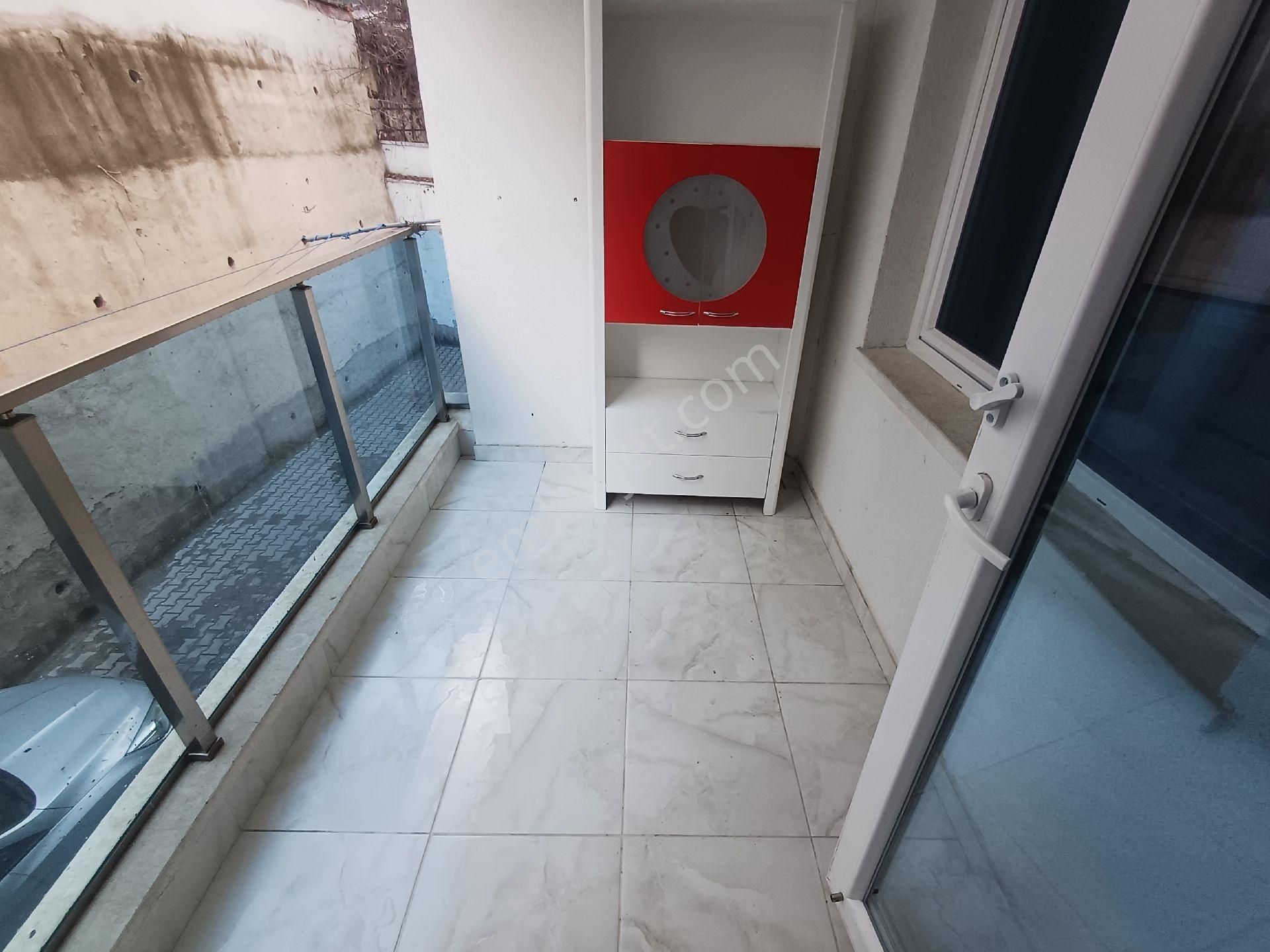 Kalekışladan Cadde Yakını Asansörlü Yalıtımlı Kiralık 3+1daire - Görsel 9