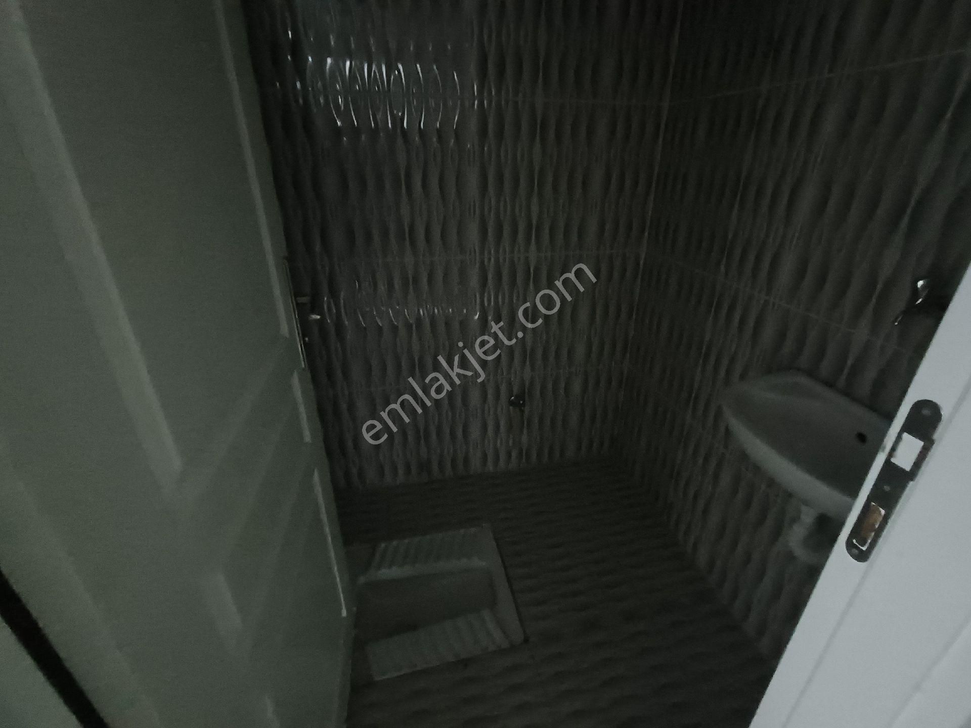 Kalekışladan Cadde Yakını Asansörlü Yalıtımlı Kiralık 3+1daire - Görsel 25