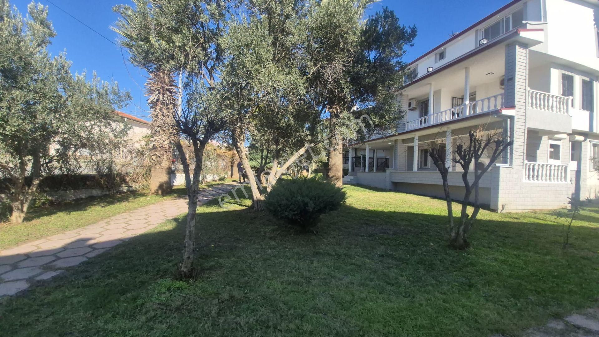 Havuzlu Güvenlikli Sitede 4+1 Müstakil Villa - Görsel 3