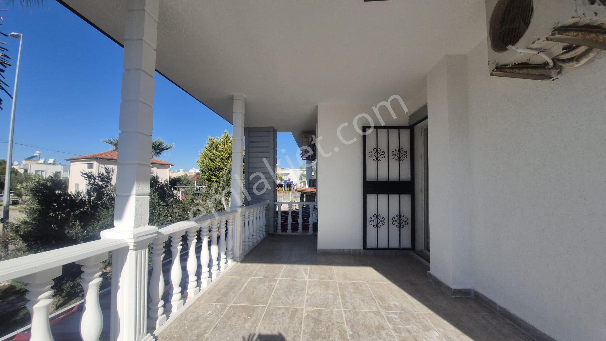 Havuzlu Güvenlikli Sitede 4+1 Müstakil Villa - Görsel 14