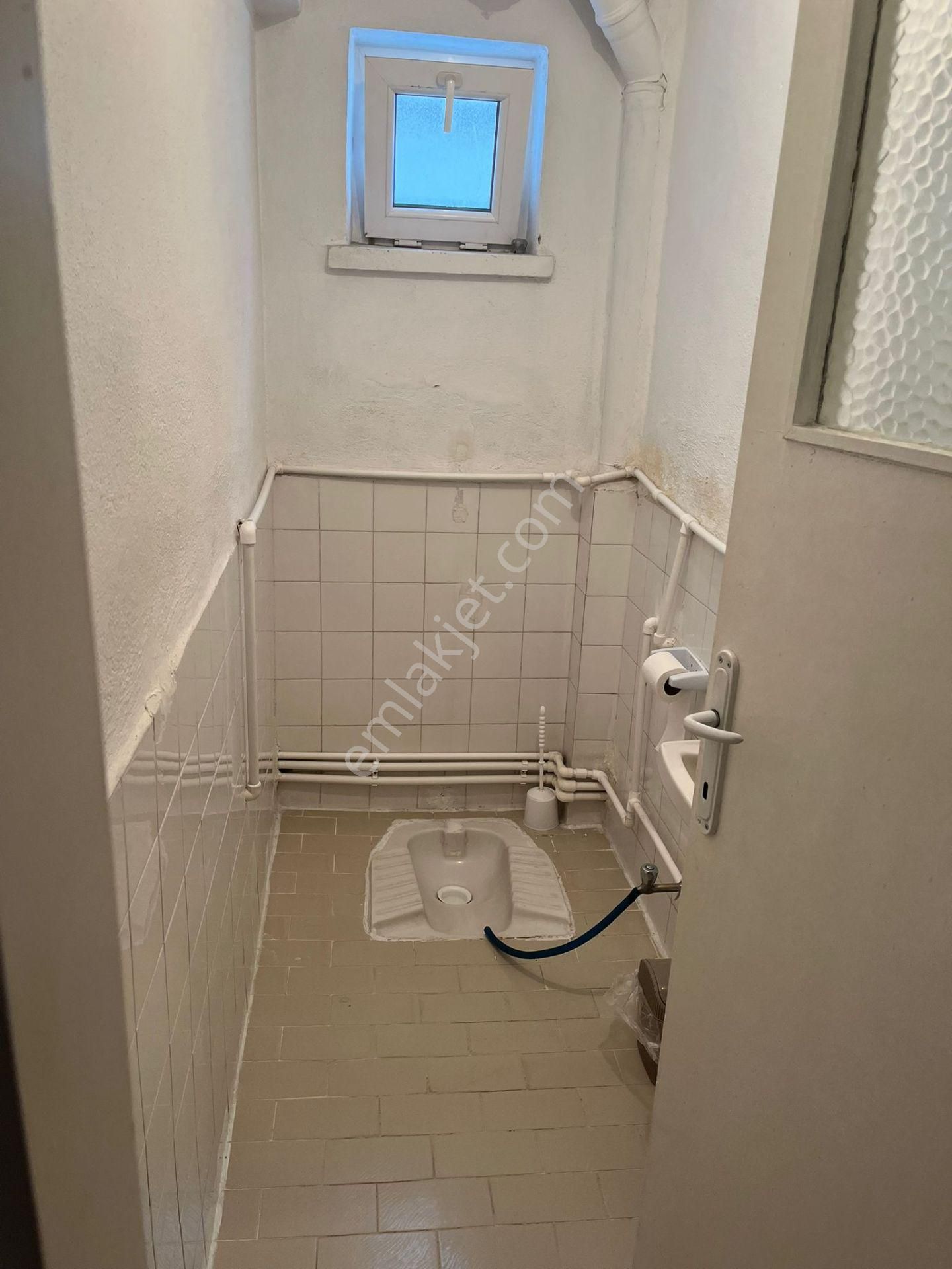 Demetevler Metrosuna Çok Yakın Asansörlü Binada 2+1 5.kat Kiralık Daire - Görsel 7